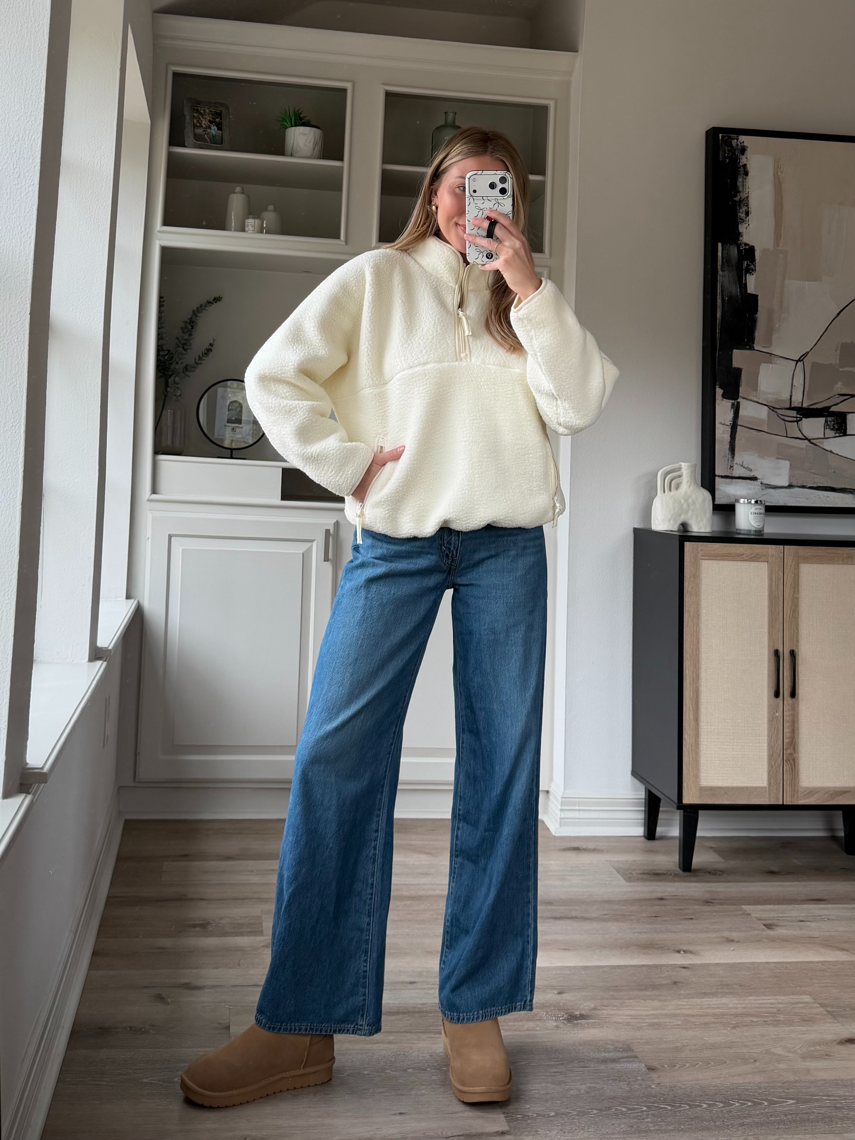 Cozy sherpa sweatshirt! in medium 

 #LTKootd