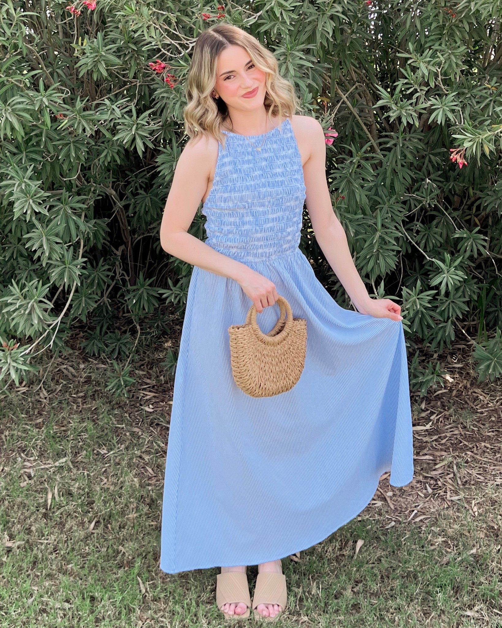 spring outfit 🩵
dress: size small (use code “gamez15”!)
mules: size 6.5

#LTKTravel #LTKSeasonal #LTKootd