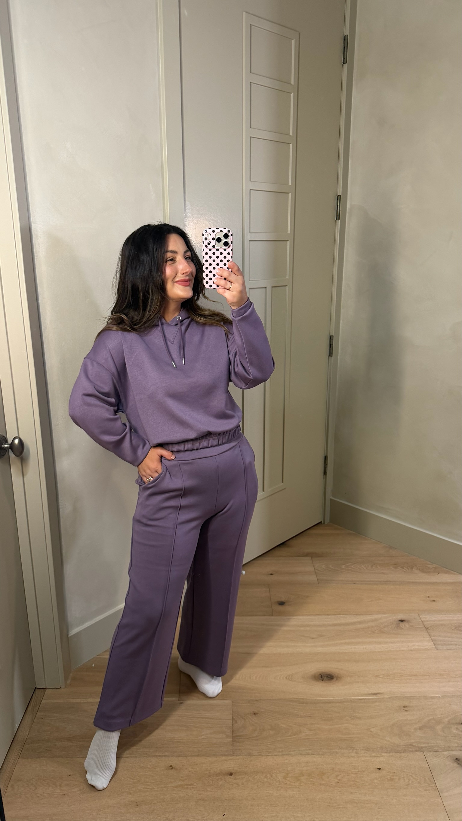 Lounge set! 

Hoodie size xs, Pants size small, Color dusk

Petite friendly 
5’0” 140lbs

#LTKSaleAlert #LTKootd #LTKPetite