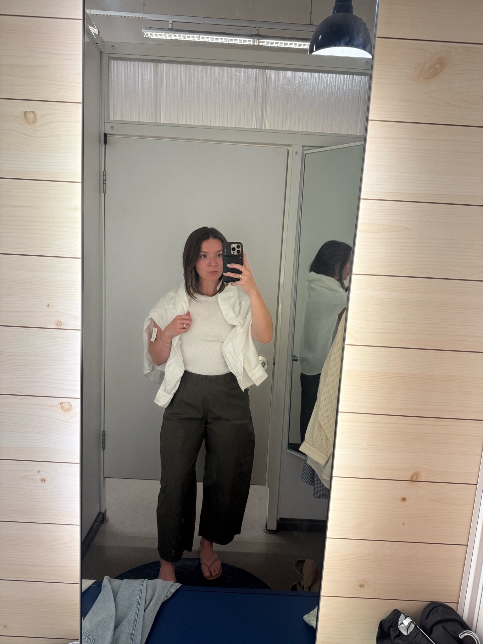 These Barrell pants are 👌🏻👌🏻👌🏻wearing size xs but def would do a small. Old navy runs big (at least I think so)

#LTKootd #LTKmomlife #LTKSaleAlert