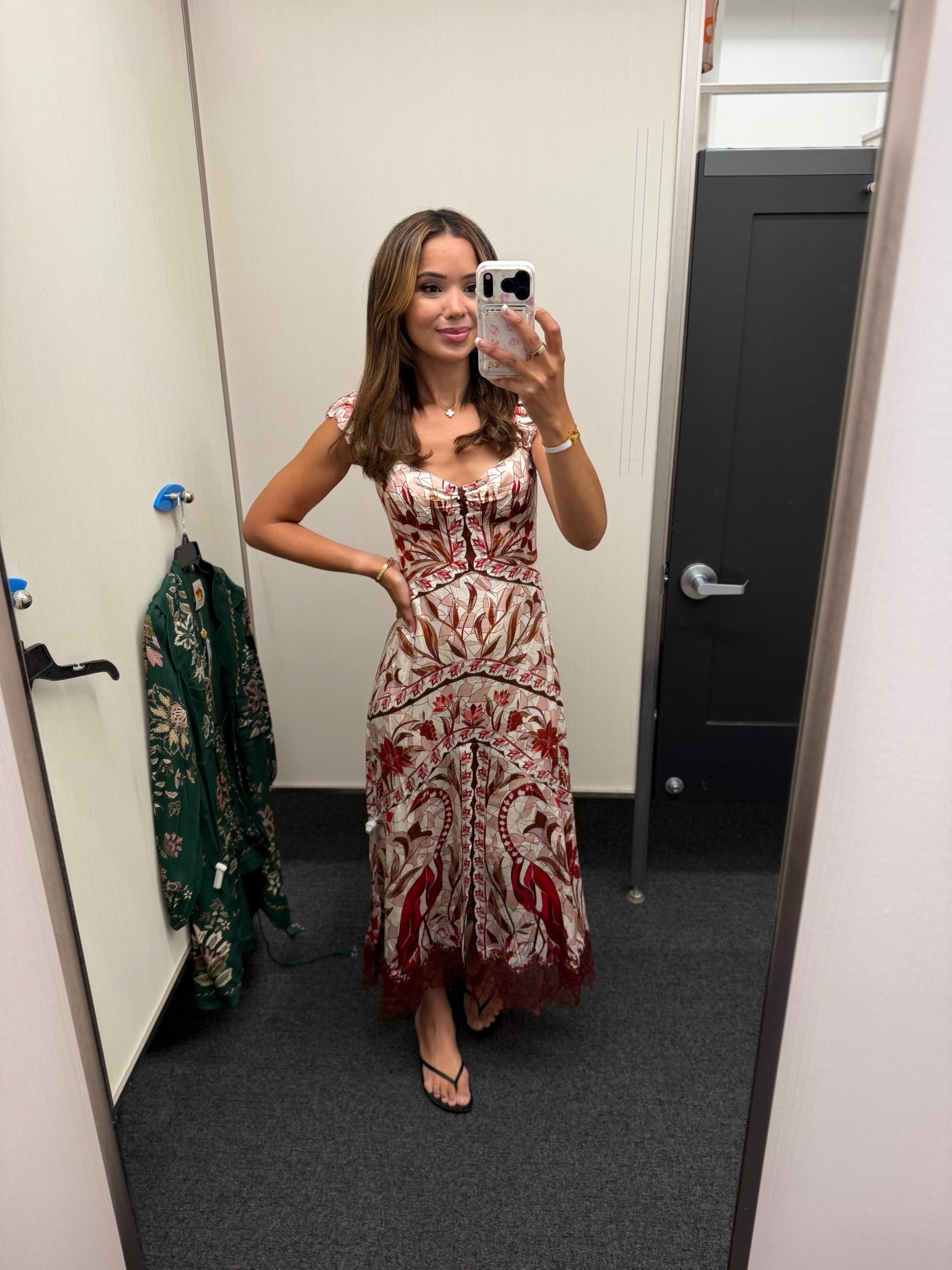 Love this dress part of the Nordstrom sale. I’m wearing size small