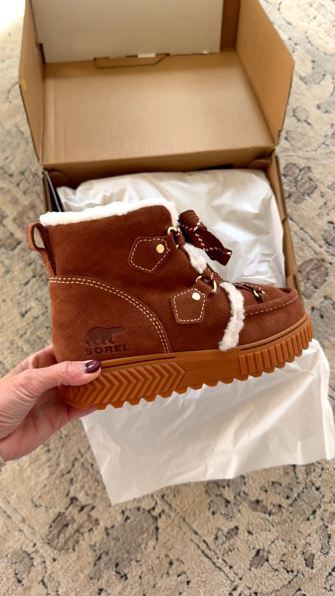 Brand new and absolute perfection! 🤎