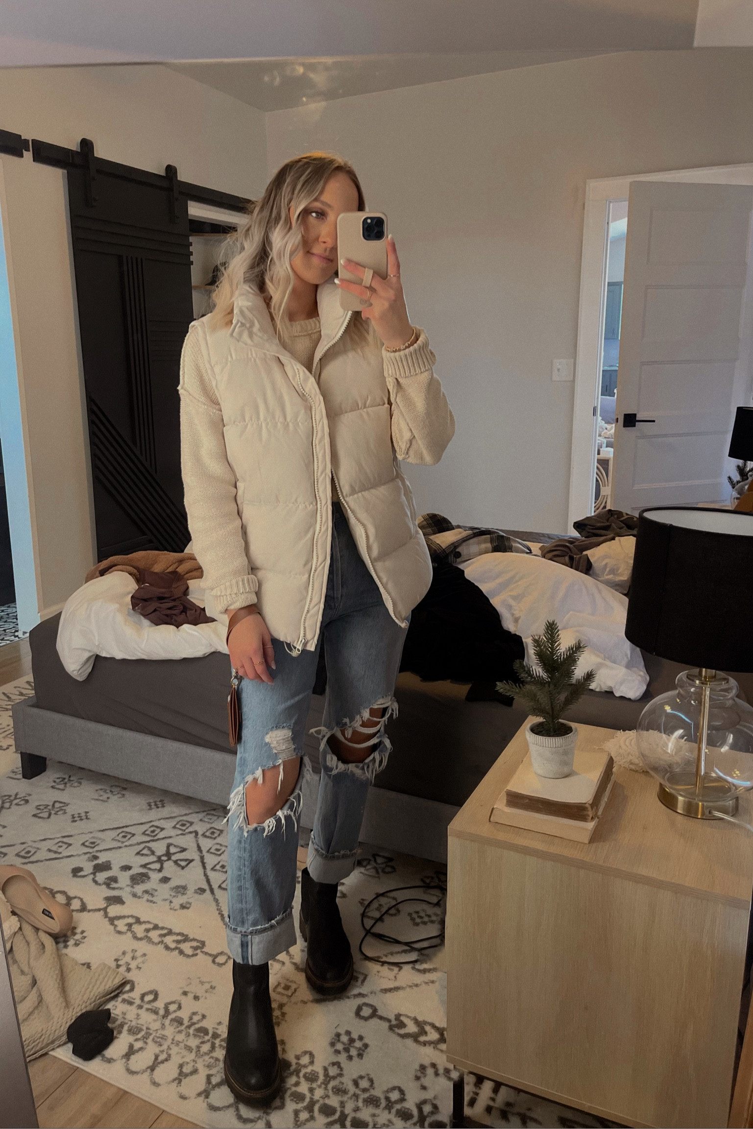 Amazon fashion puffer vest neutrals agolde jeans booties free people 

#LTKSeasonal #LTKstyletip #LTKunder50