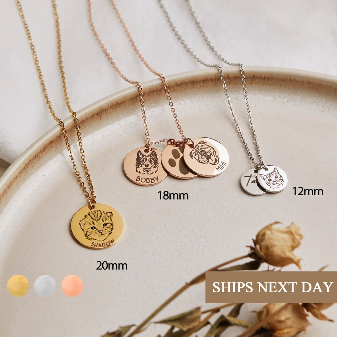 Custom Pet Portrait Necklace Personalized Anniversary Dog - Etsy | Etsy (US)