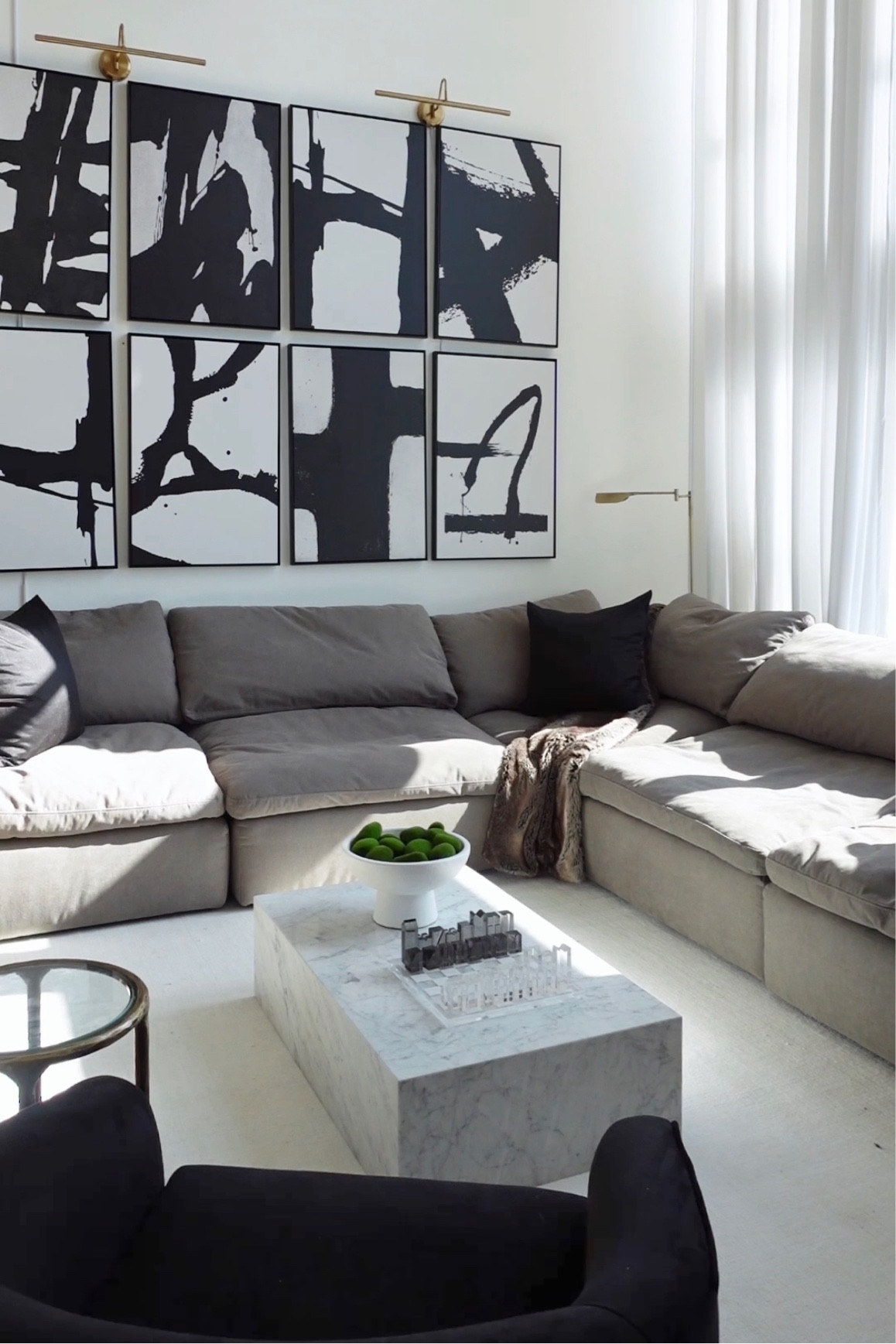 Living Room 🤍

#LTKstyletip #LTKFind #LTKhome