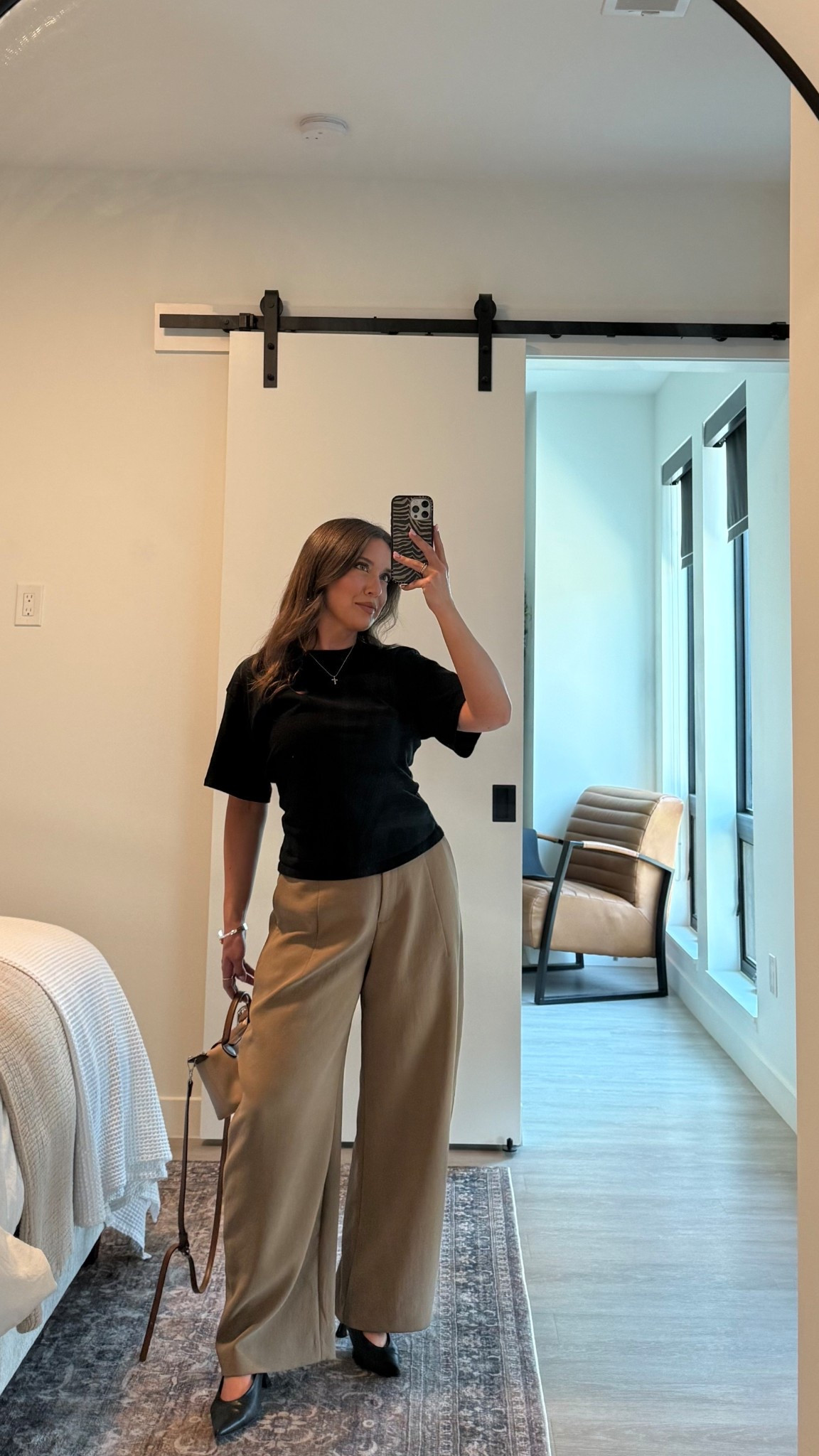 Aritzia trousers / 6 
Shirt / M

#LTKootd