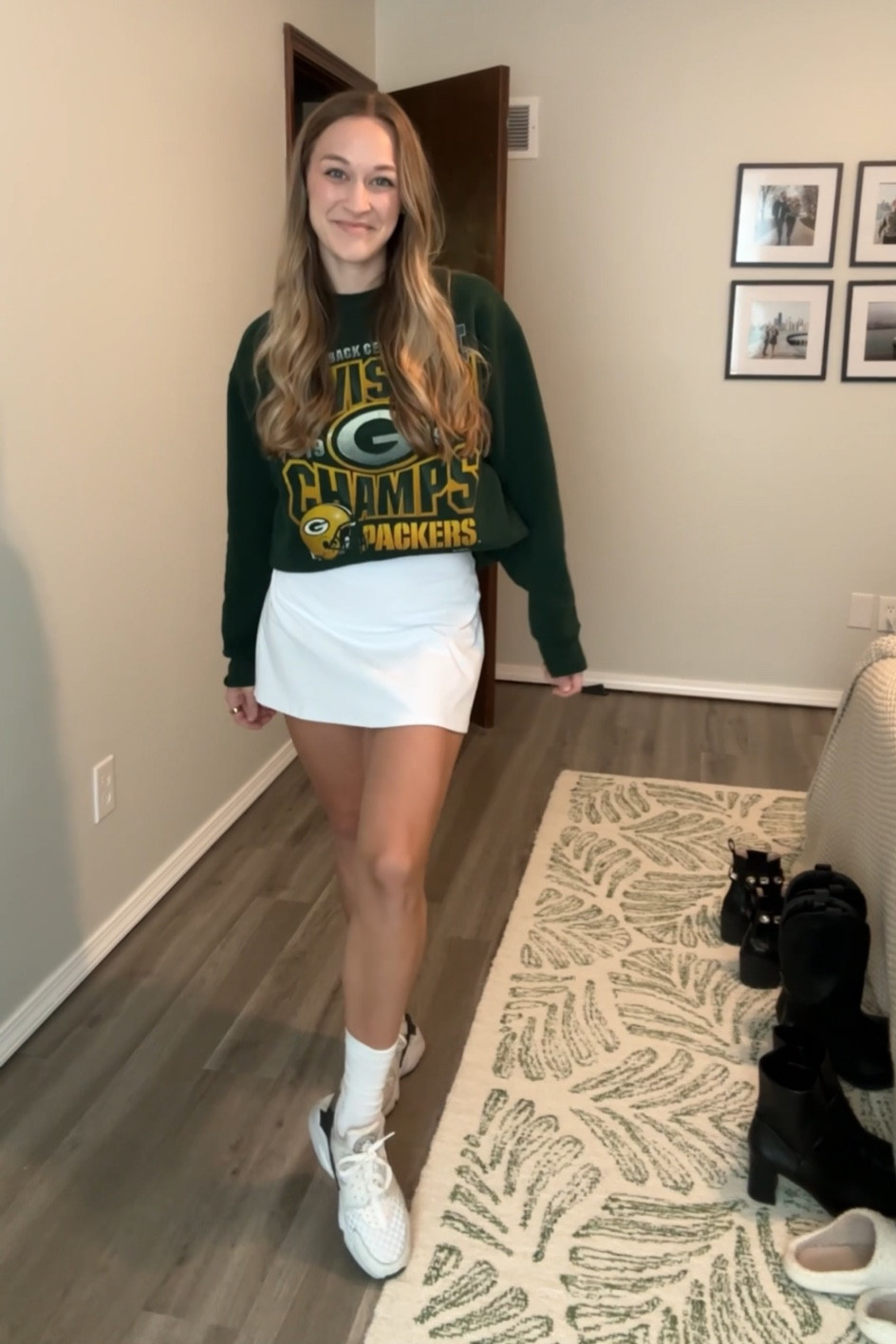 Game day outfit! 

NFL game, NFL apparel, game day outfit, tailgate outfit, tailgate style, football fashion, game day looks, tennis skirt outfit, cute sweatshirt outfit, sporty chic

#LTKSeasonal #LTKfindsunder100 #LTKfindsunder50
