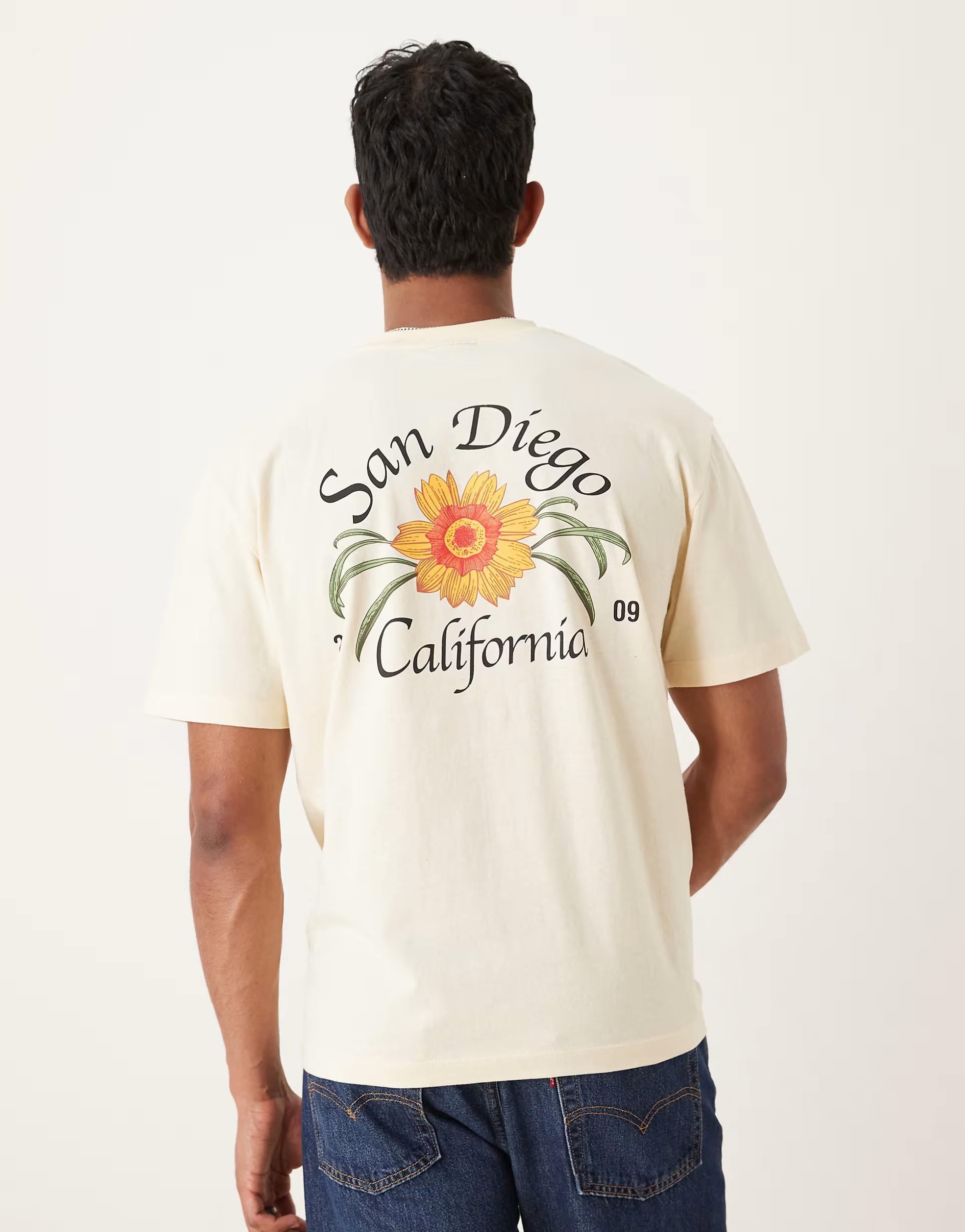 ASOS DESIGN relaxed t-shirt with San Diego graphic in buttermilk | ASOS | ASOS (Global)