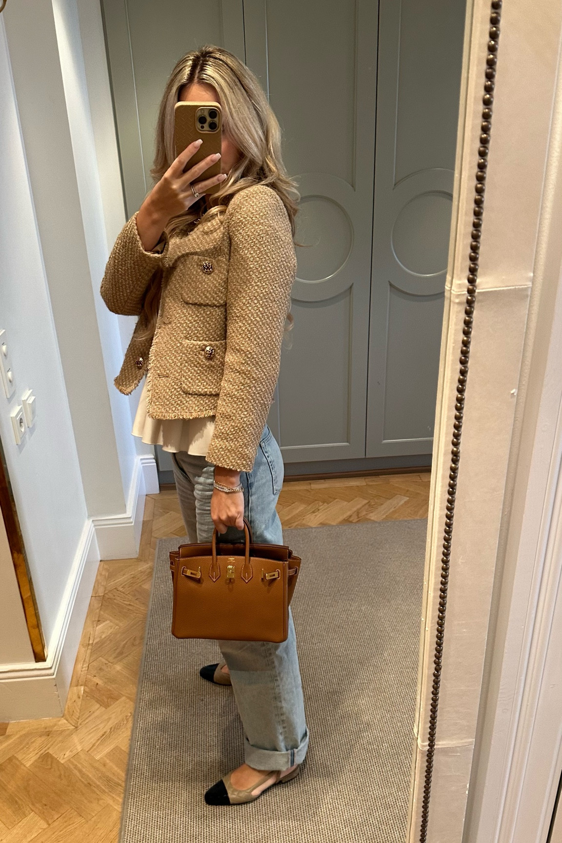 Effortless chic in the city 🤎 love this tweed jacket. Caramel and brown colors are the perfect color to wear for fall 🍂

#LTKeurope #LTKSeasonal #LTKstyletip