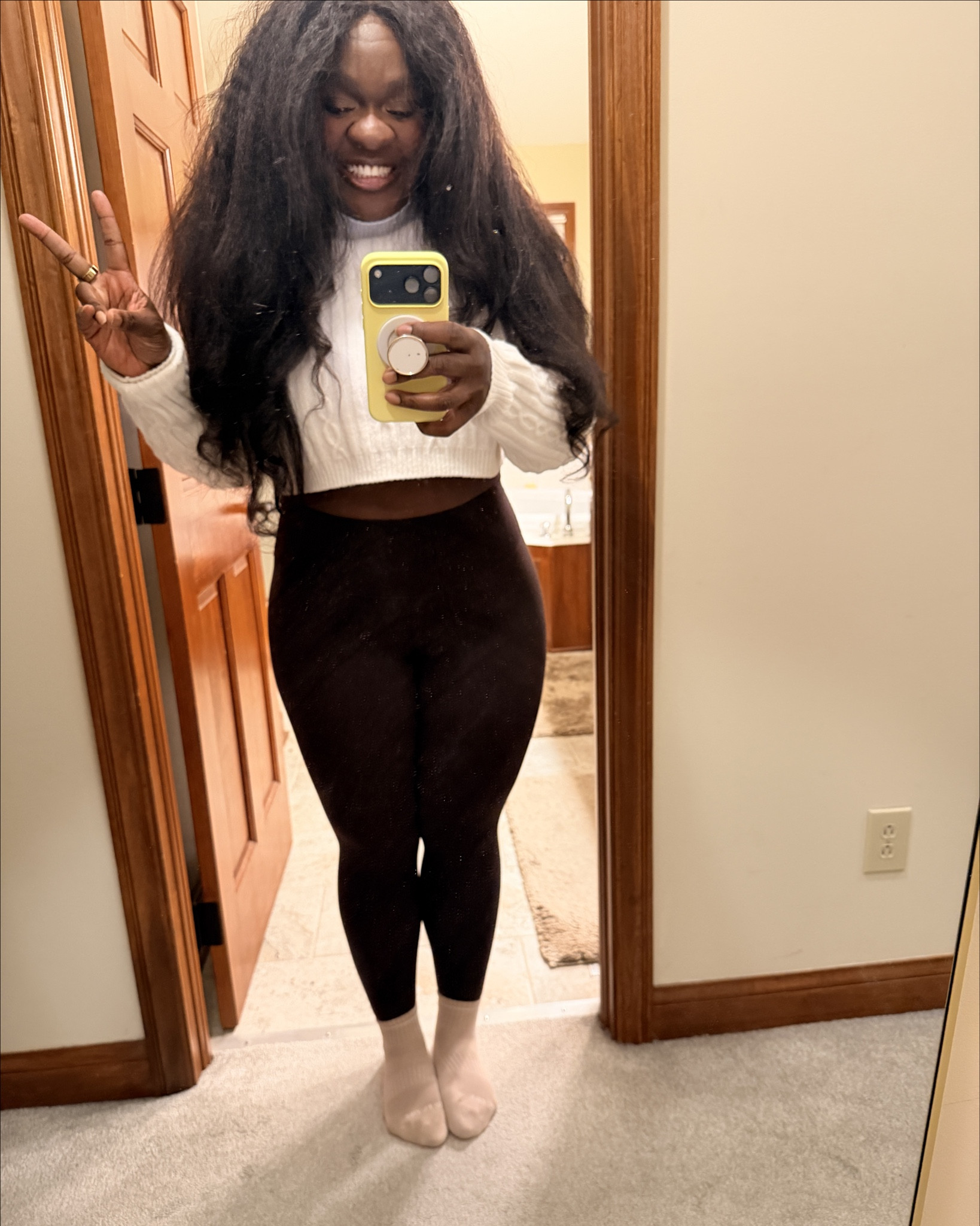OOTD @Alo Yoga 

#ootd
#aloyoga
#sweaterweather

#LTKMidsize #LTKootd #LTKActive