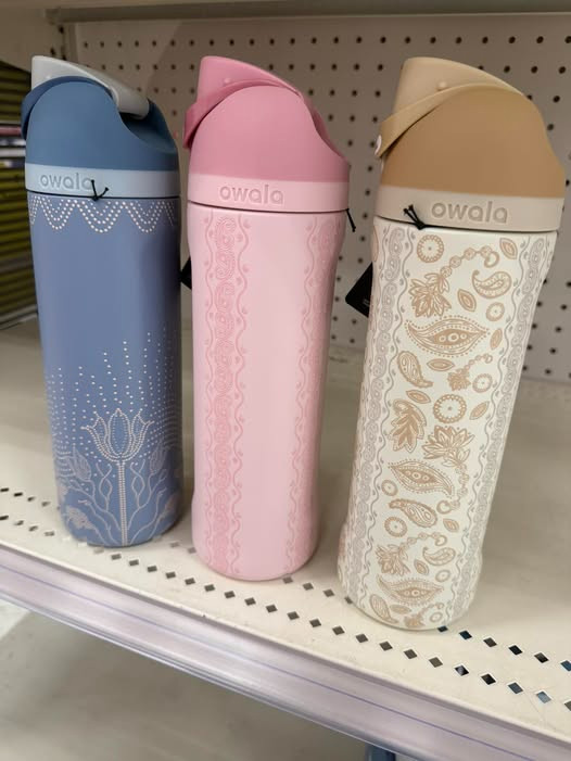 Target just dropped NEW Owalas and I fear I need every single color 😍🫶 The new shades are SO good and these always sell out FAST at my Target!! From the cutest pastels to the bold fun colors… I’m obsessed 🙌💦

Which one are you grabbing first?! 👀
🔗 in comments!

#TargetFinds #Owala #TargetStyle #WaterBottleObsessed #HydrationGoals #TargetLovers #LTKFinds #TargetNewArrivals #OwalaBottle #EverydayEssentials 

 