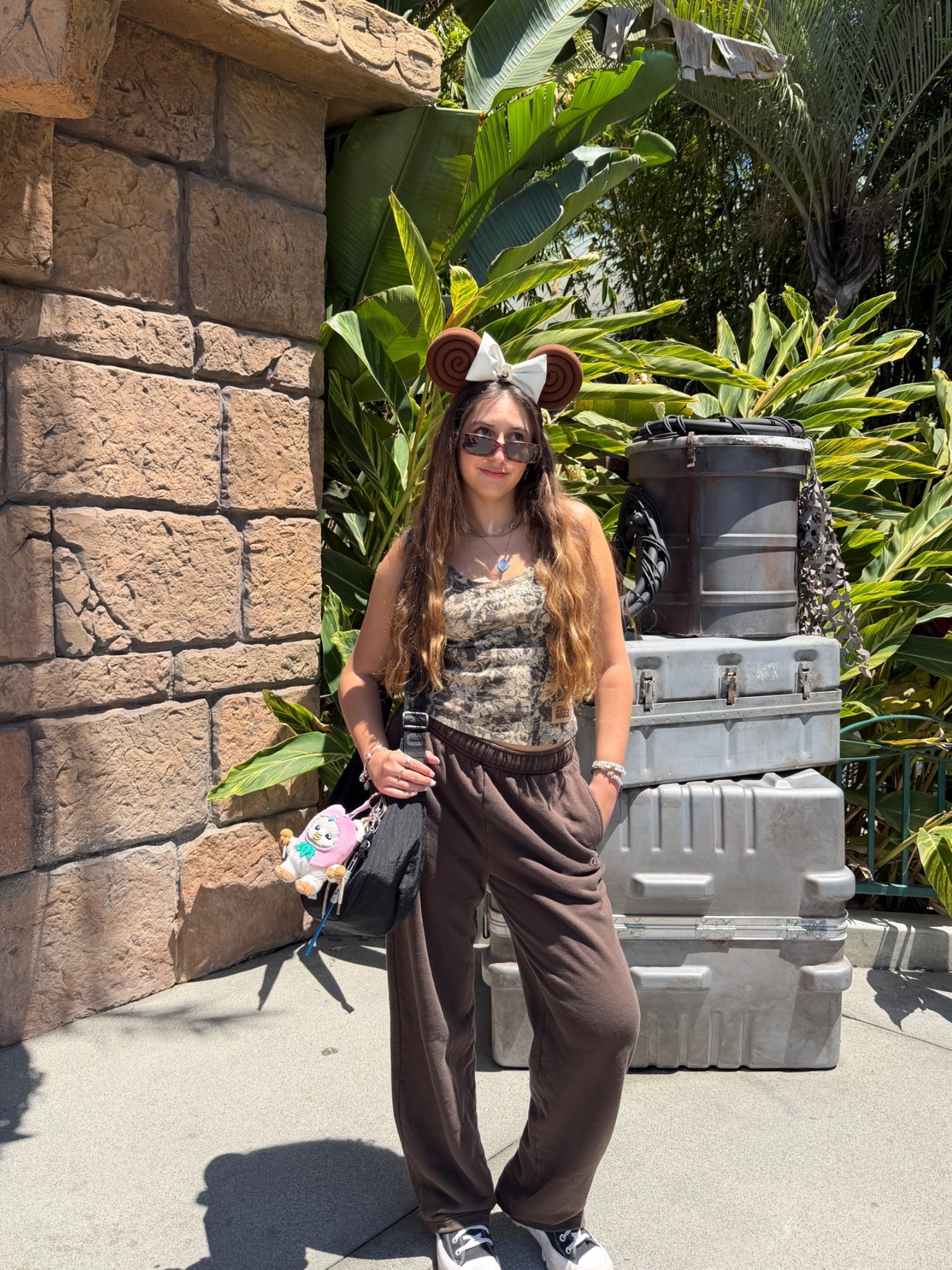 Comfy Princess Leia Disneyland ootd 💫

Ears: the Disney Store/Disneyland
Tank: Her Universe Disneyland Collection
Sweatpants: Alo 
Bag: Baggu
Shoes: Converse 
Sunglasses: I-Sea 

Ig: @jkyinthesky 

#disney #disneyparks #disneyland #disneystyle #starwars #starwarsstyle #starwarsgirl #starwarsfan #starwarsaccessories #casualstyle #athleisure #athleisurestyle #styleinspo #dailystyle #disneyinspo #disneycreator

#LTKootd #LTKgrwm #LTKActive