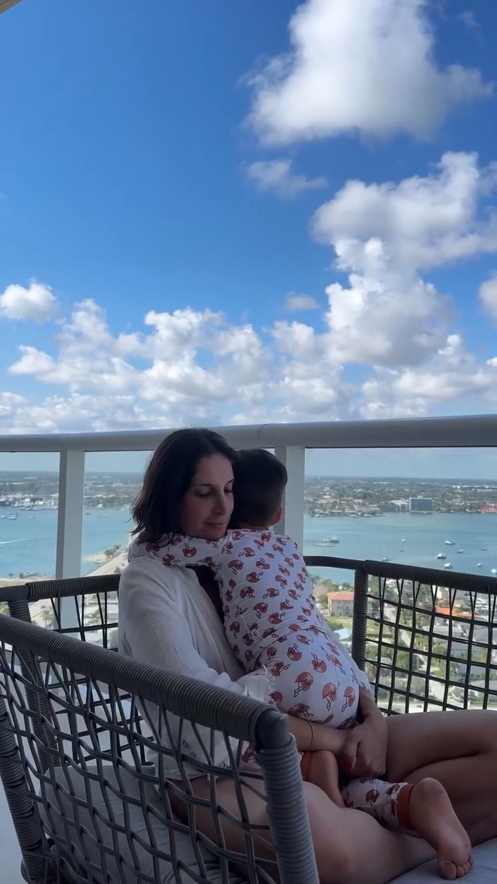 Toddler & baby jammies🌙💤

Toddler pajamas, baby pajamas, boppy nursing pillow, baby bottles, anti colic baby bottle, toddler sleep,  travel essentials for baby, boy mom,  a Southern Drawl, Grace White

#LTKKids #LTKWatchNow #LTKFamily