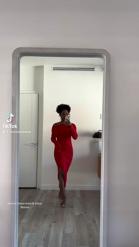 Shop the perfect red dress from @andotherstories ♥️ I’m wearing a medium 

#LTKsalealert #LTKunder100 #LTKstyletip