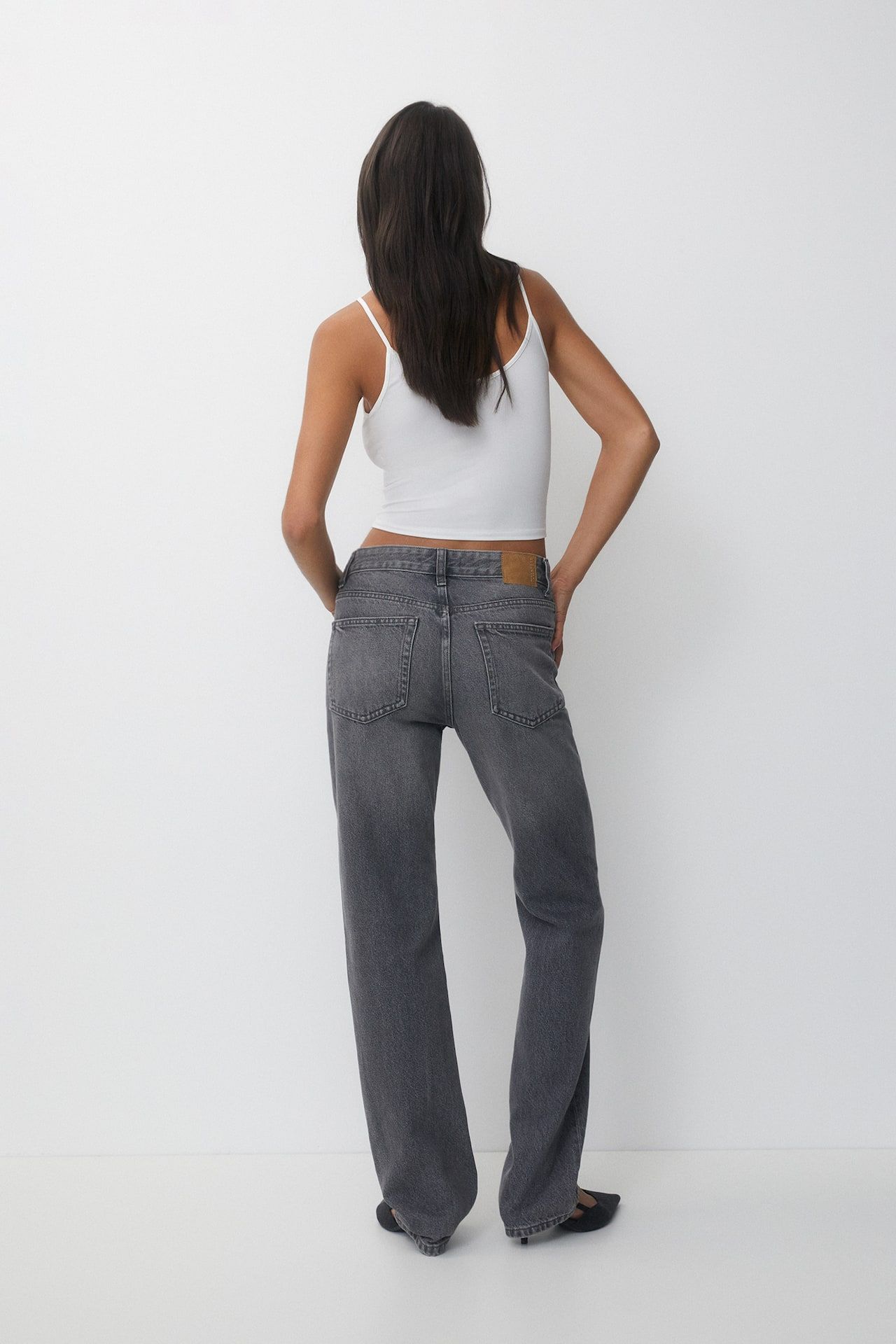 Mid-waist straight-leg jeans | PULL and BEAR UK