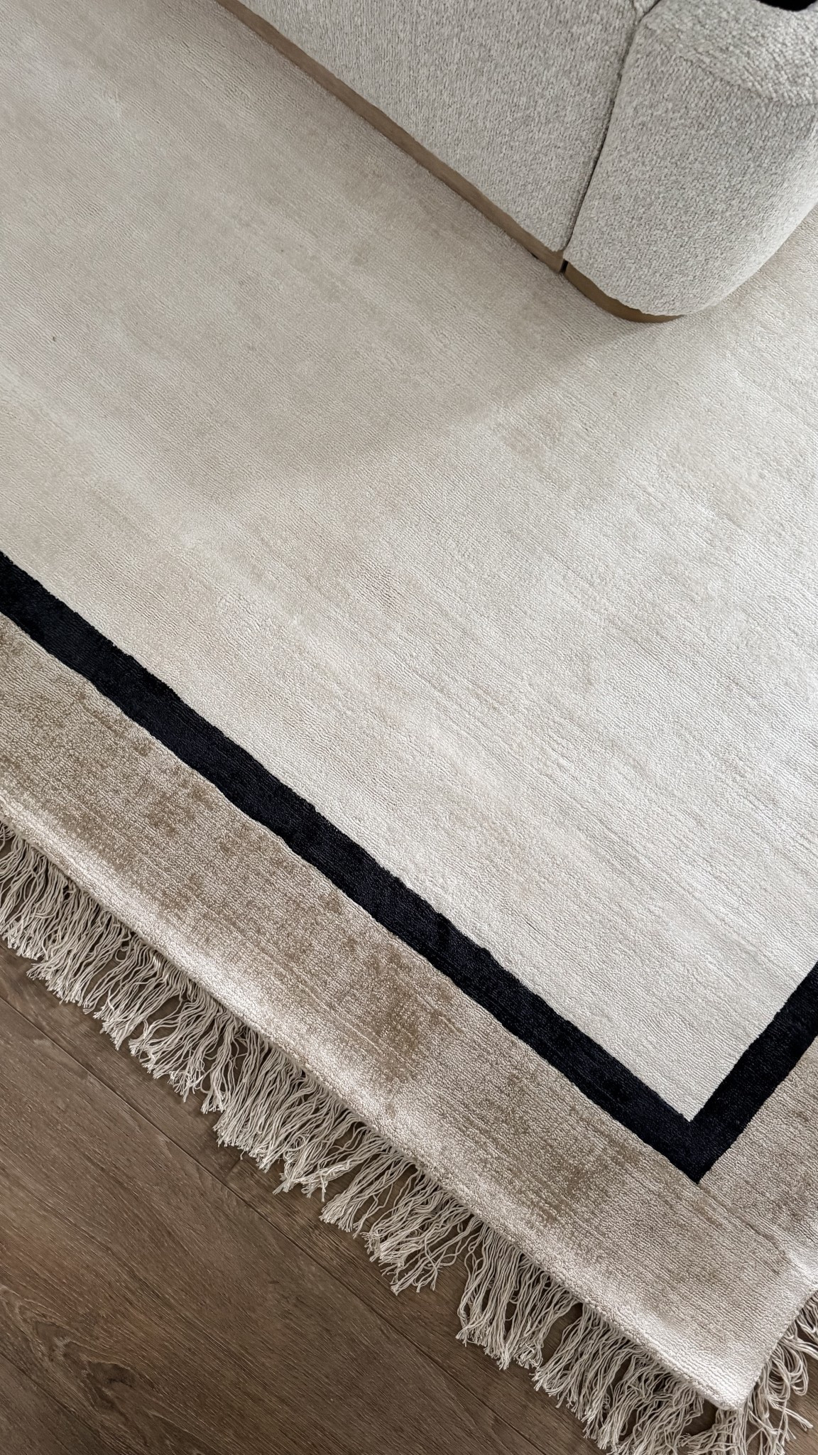 The prettiest fringe rug🖤 use code ET05 for discount

#LTKHome