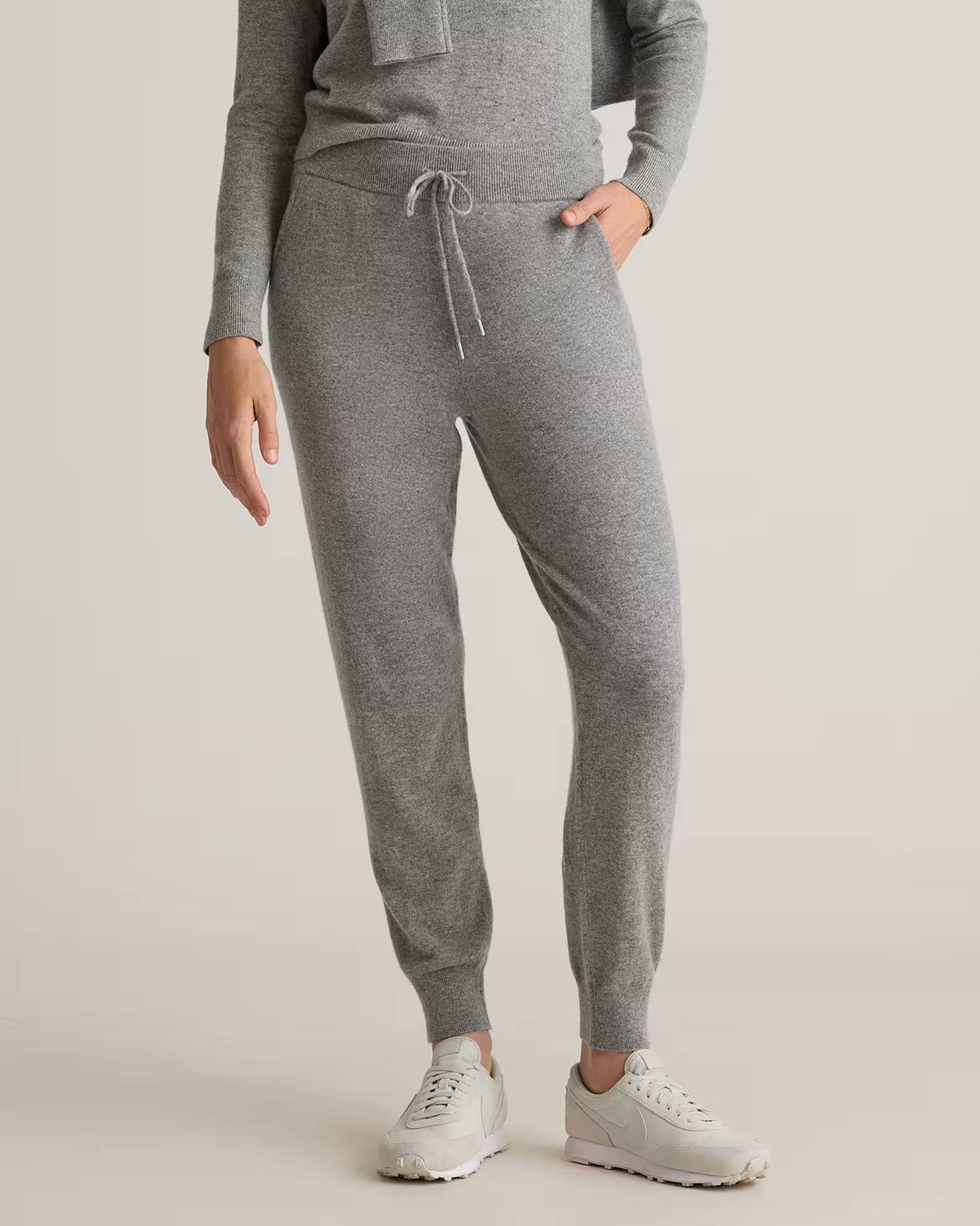 Cashmere Sweatpants | Quince in Heather Grey | Quince