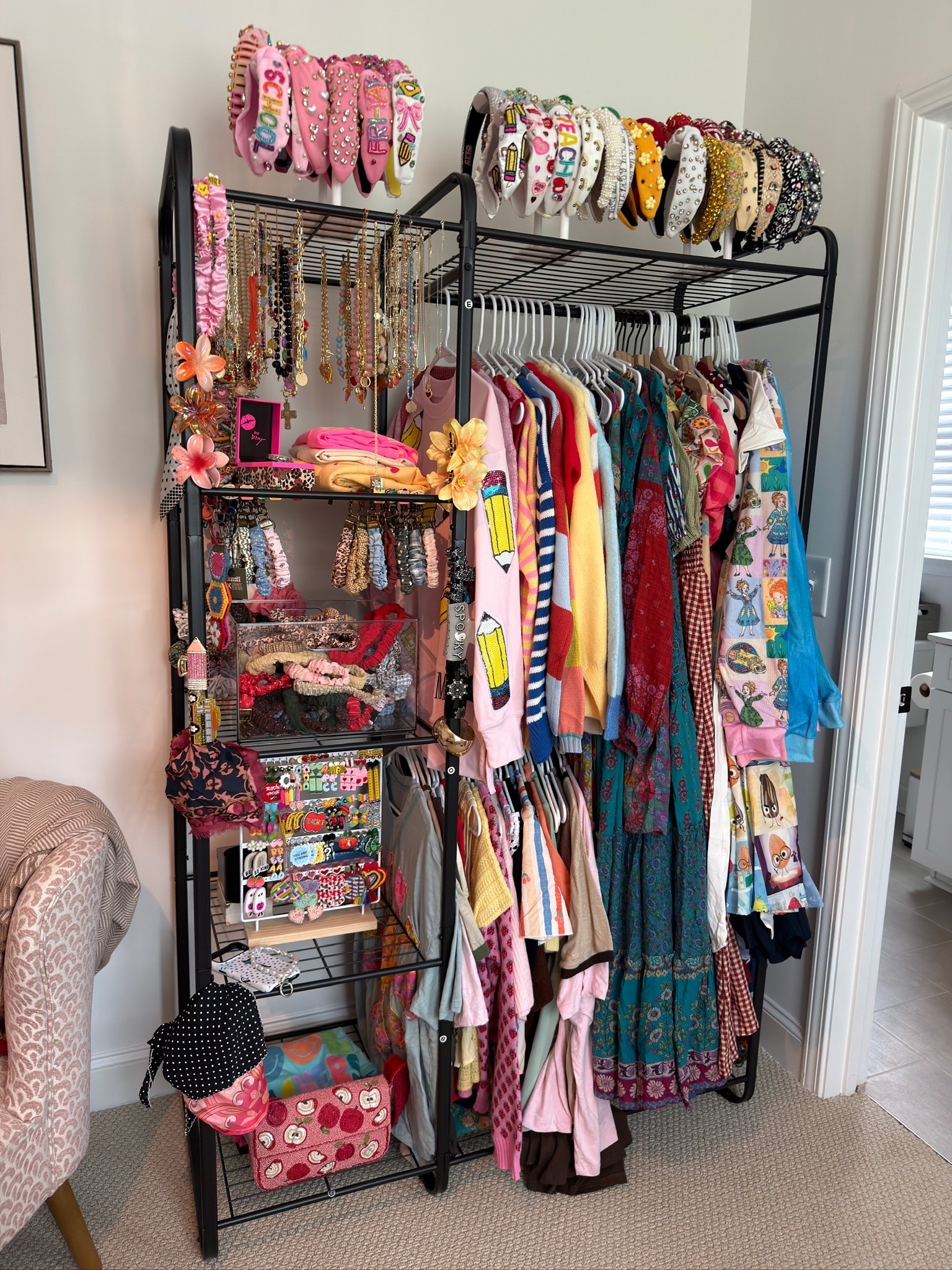 Wardrobe organizer! 🥰