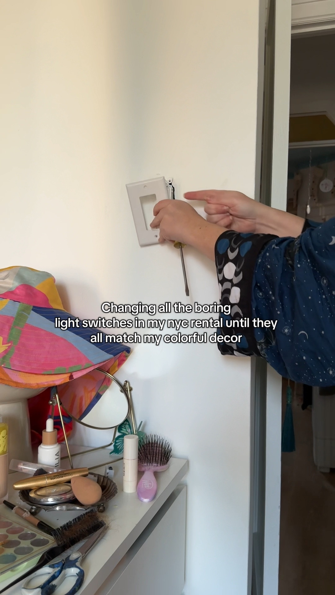 Changing all the light switch plates in my home to match my colorful decor 

Colorful home decor, light switch plates, renter friendly decor, cute home decor 

#LTKHome #LTKFindsUnder50 #LTKSaleAlert