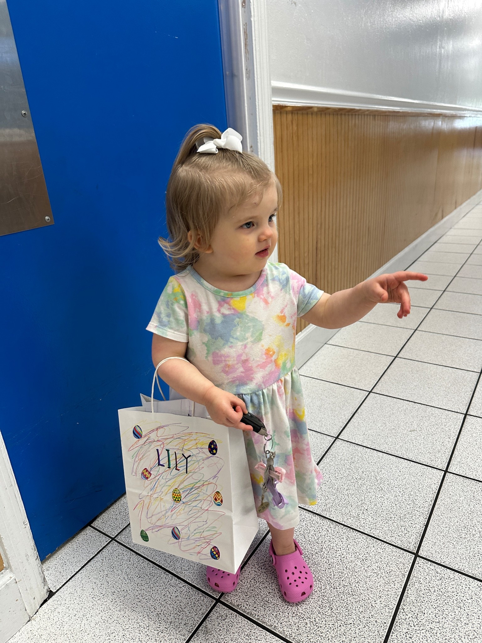 A little Easter outfit for school! 