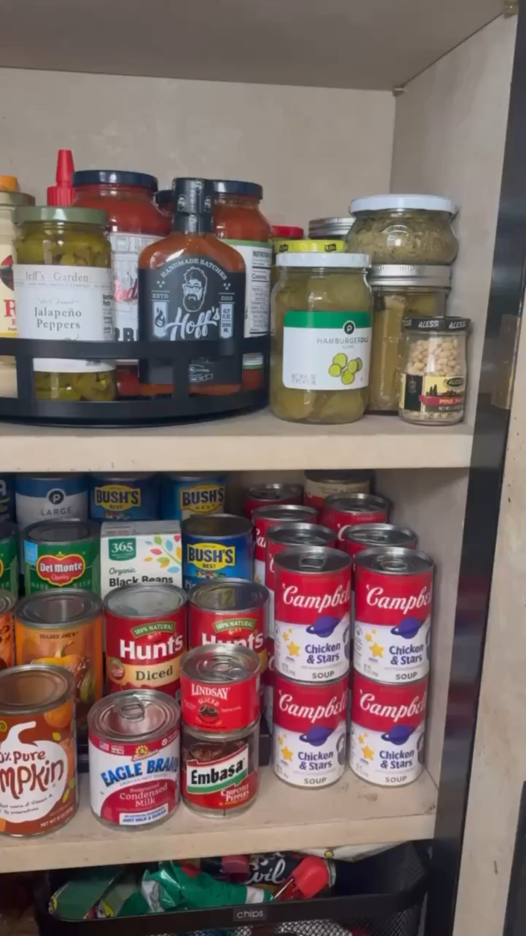 Nothing makes me happier than a perfectly organized pantry! ✨ From easy-to-grab snacks to neatly labeled staples, every item has its place—no more searching or overbuying. If your pantry feels chaotic, let’s change that! I offer free consultations, so let’s chat and create a system that works for you. Click the link in my bio to book! 🏡💫

#LTKWatchNow #LTKFamily #LTKHome