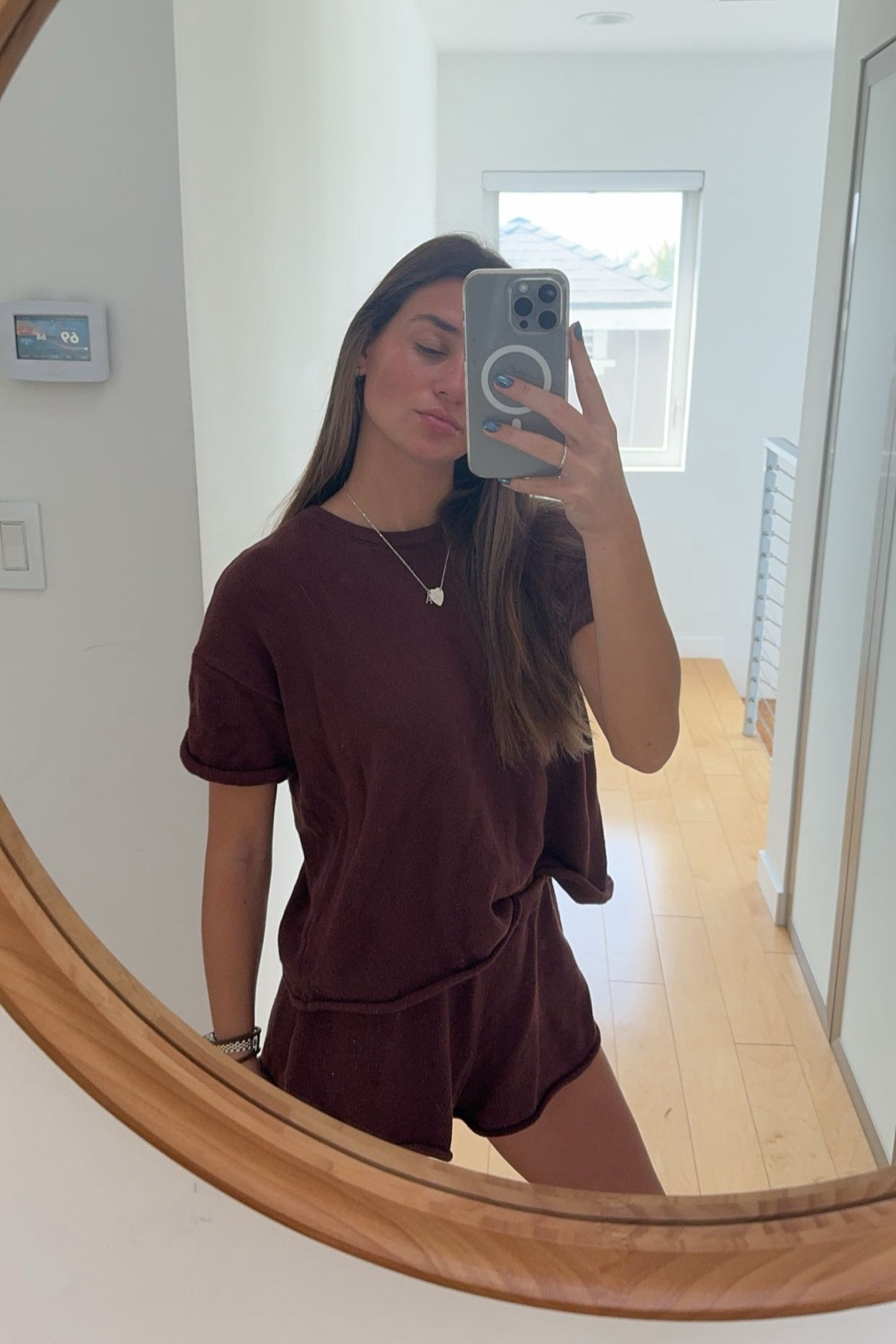 my fav comfy set!! can be dressed up or down and comes in diff colors :) 
size xs!