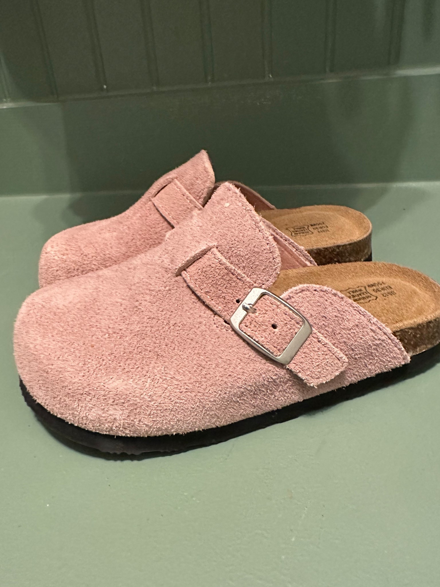 Kids Birkenstock clogs - look for less

#LTKShoeCrush #LTKFindsUnder50 #LTKKids