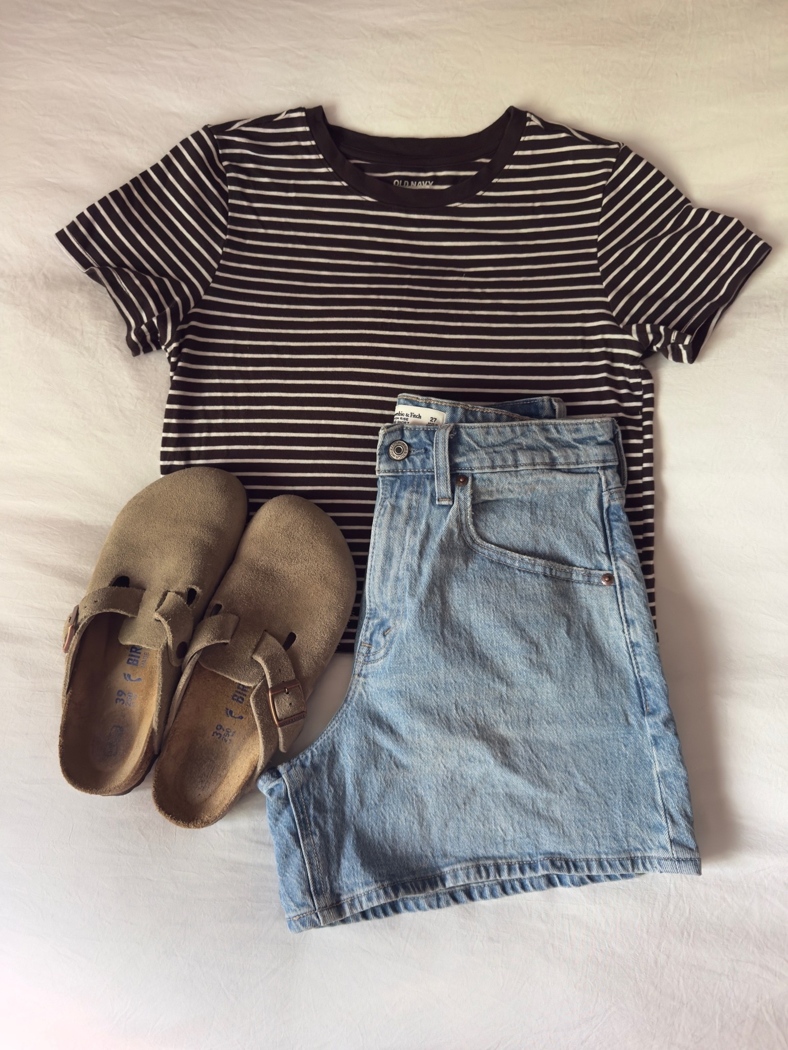 Softest & comfiest basic tee! Size up for a looser / longer fit!

#summer #basics #denimshorts #casualoutfits #outfitinspo #oldnavy #stripes #abercrombie

#LTKootd #LTKSeasonal