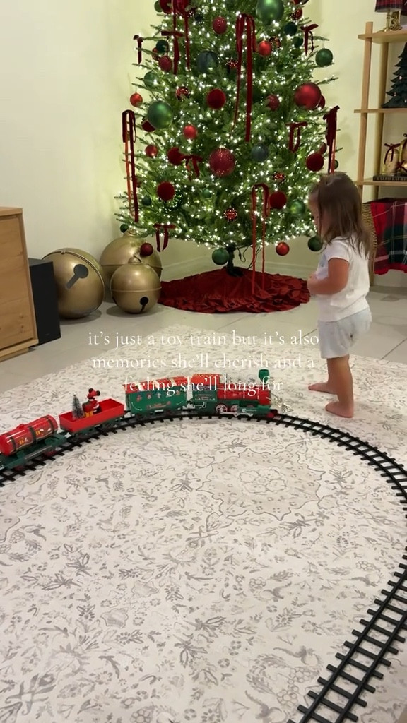 Christmas train just scream Christmas nostalgia 🥹

#LTKHoliday #LTKFamily #LTKmomlife