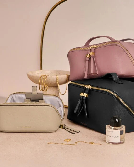 Soho Medium Makeup and Wash Bag in Black | Katie Loxton Ltd. (UK)