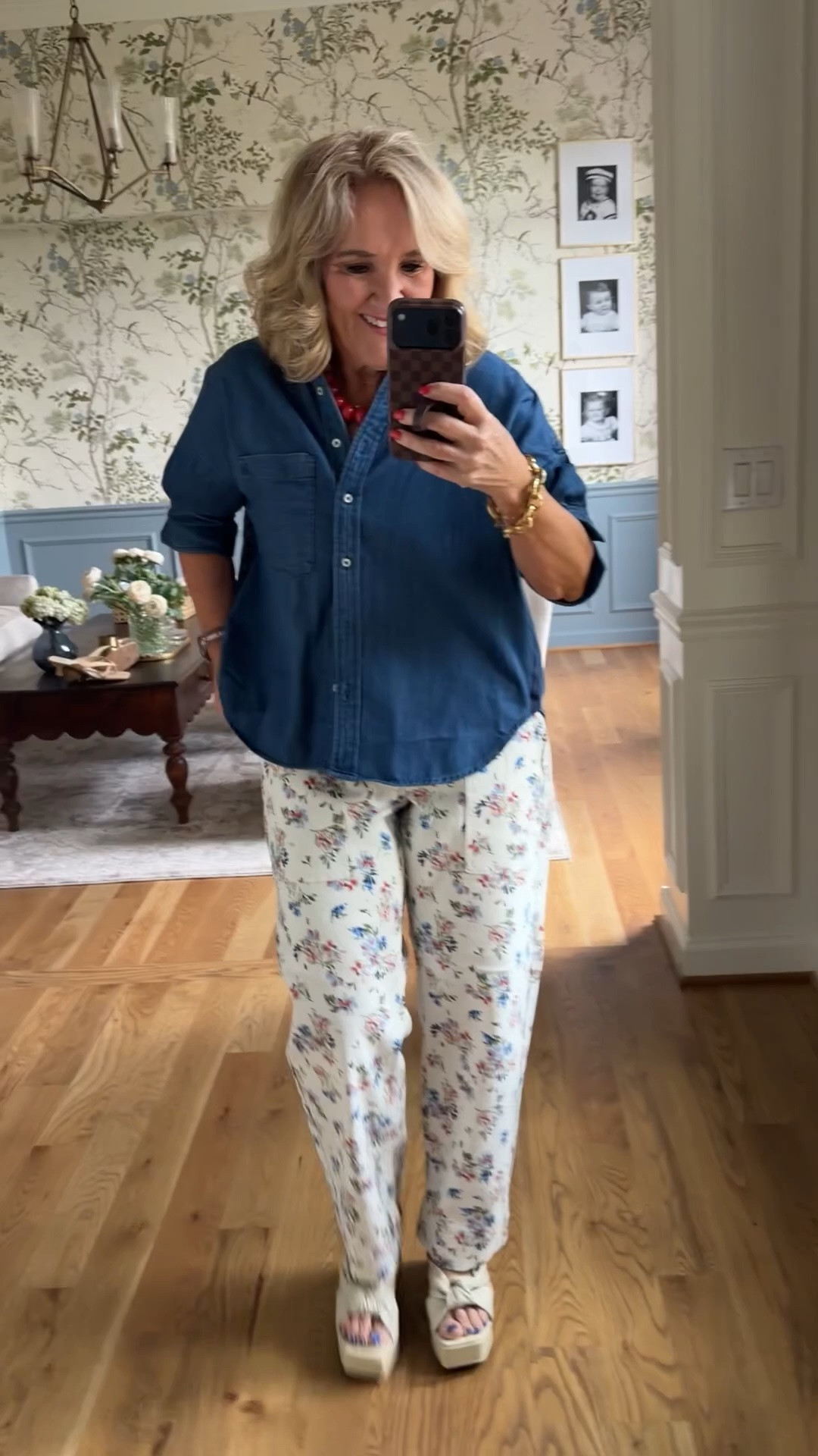 🫶🏻Anthropologie sale is the perfect time to grab this chambray top ✨

Use code NANETTE20 for 20% off. 

Easy, comfortable, and perfect for everyday wear. 

Everything is linked here 🤍 

 #LTKootd #LTKOver40 #LTKSaleAlert