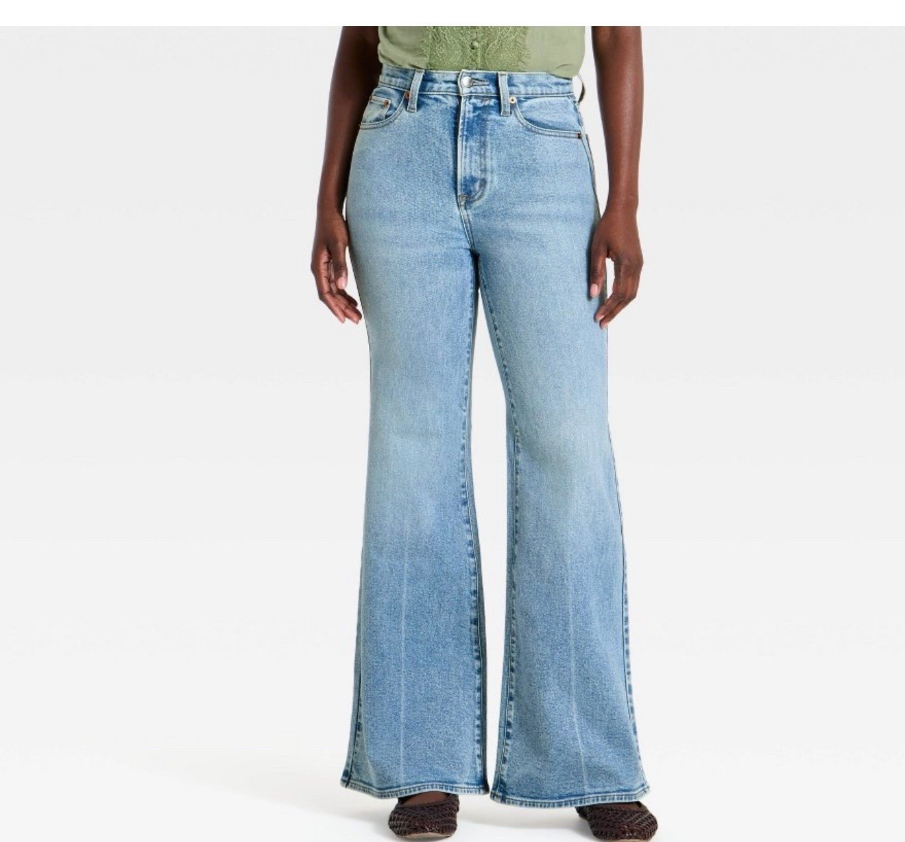 These jeans are so good! I mistakenly bought 00 petite! Need Reg length!!