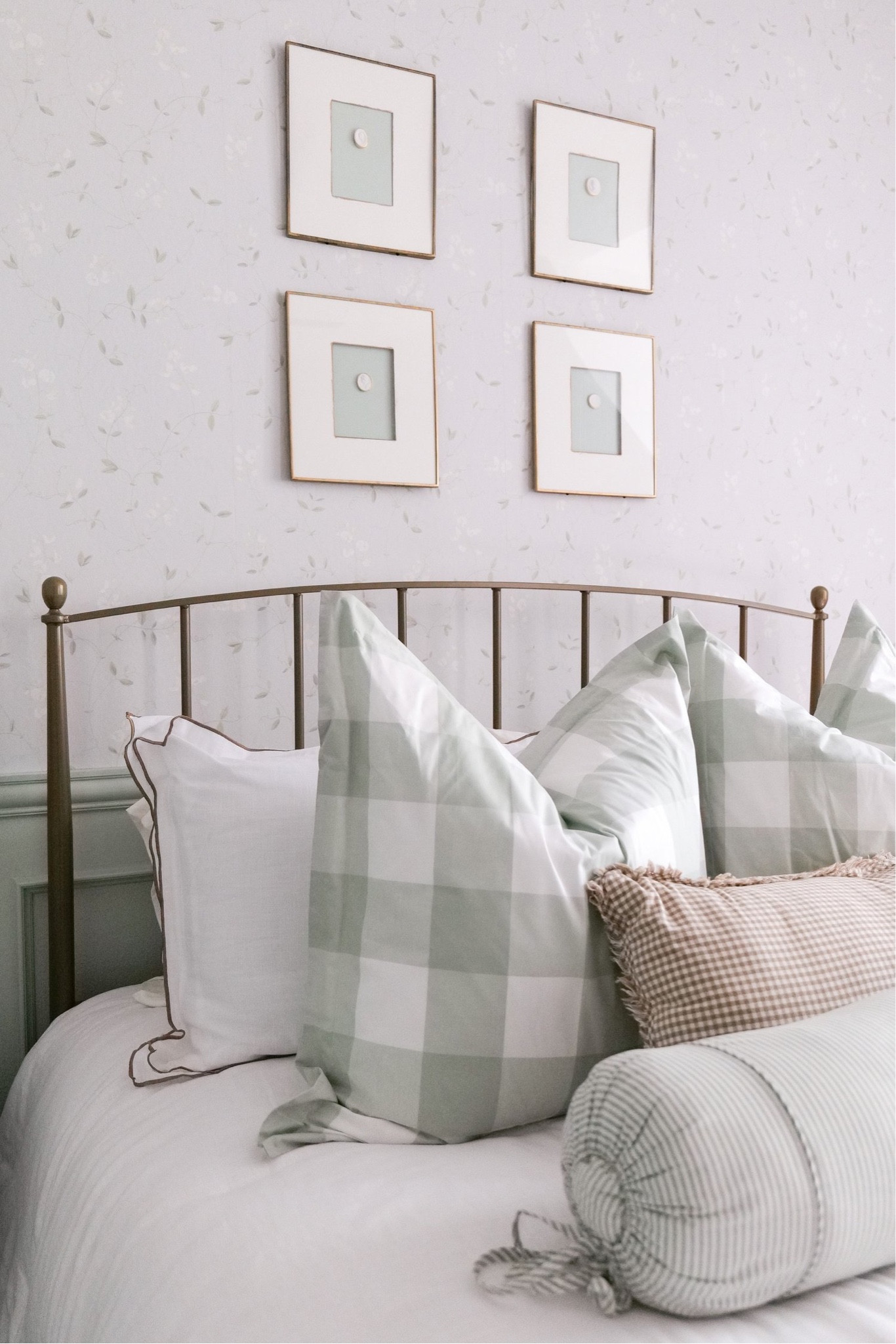 Another way to save money is to utilize the materials you already have on hand. A fresh coat of paint in a neutral shade can give the room a completely new look with minimal effort. Adding a few accent pieces such as wall art or a throw rug is a great way to personalize the room. Incorporating items with multiple uses, like ottomans or benches, will give you the most bang for your buck. Placing a few plants around the room will bring in a natural element and create a cozy atmosphere. When it comes to linens and bedding, choosing classic styles in neutral colors will give it a timeless look. With the right combination of these tips, you'll be able to create a beautiful guest bedroom without breaking the bank.

#LTKhome