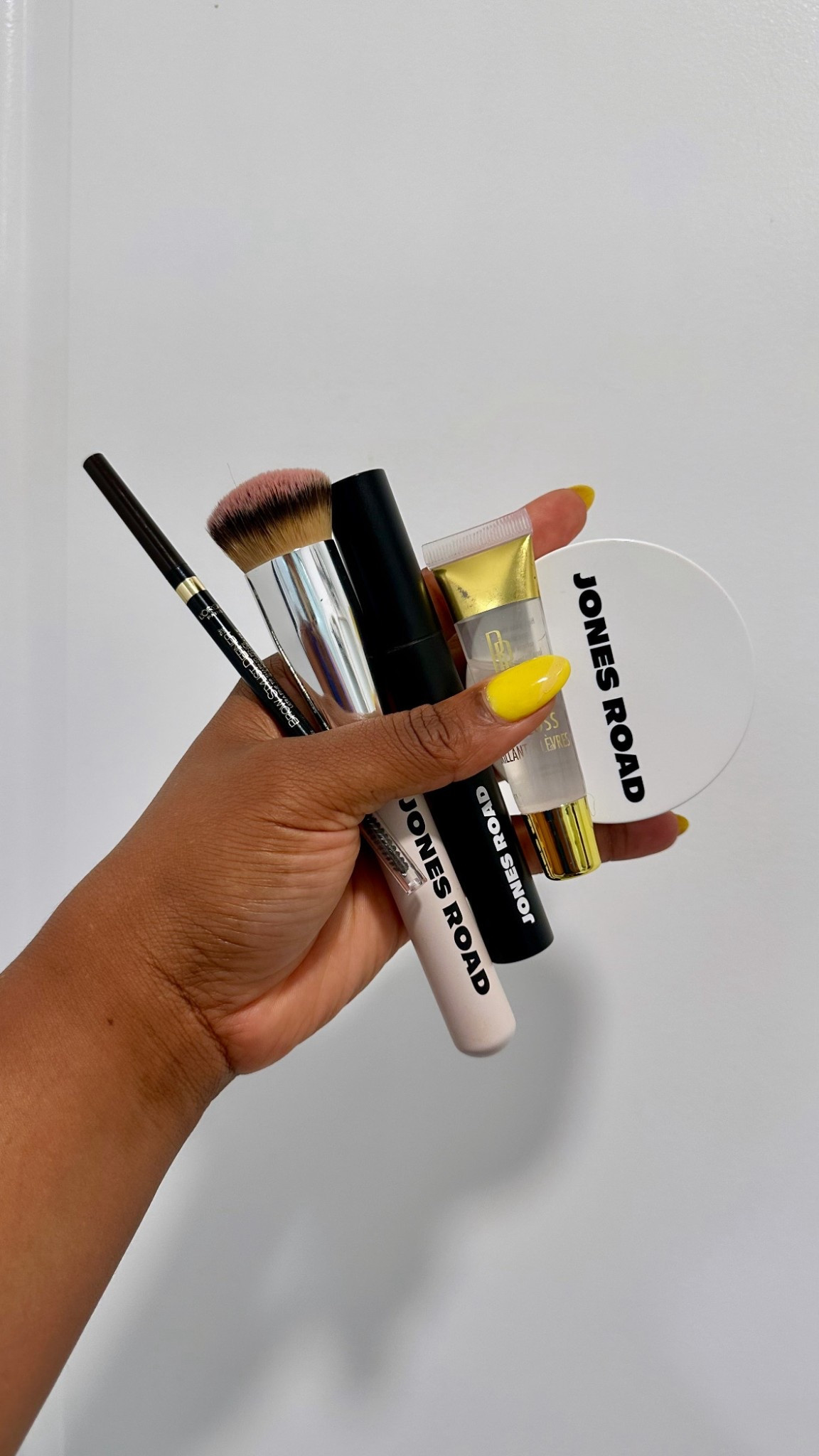 My 5-minute face essentials! Perfect for summer, busy moms, or when you want to look polished, but do the least. ✨

#LTKBeauty #LTKFamily #LTKOver40