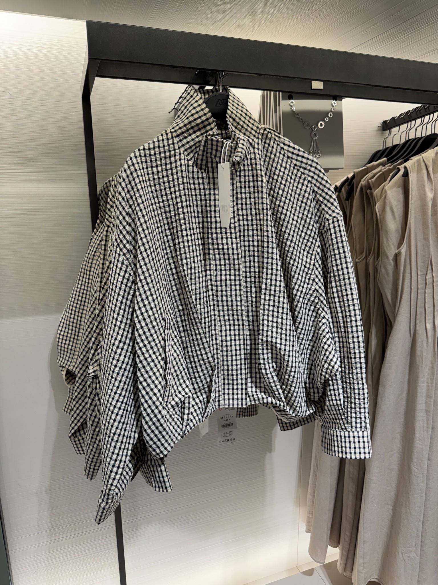 Saw this plaid jacket at Zara - so cute!

#LTKdayinmylife