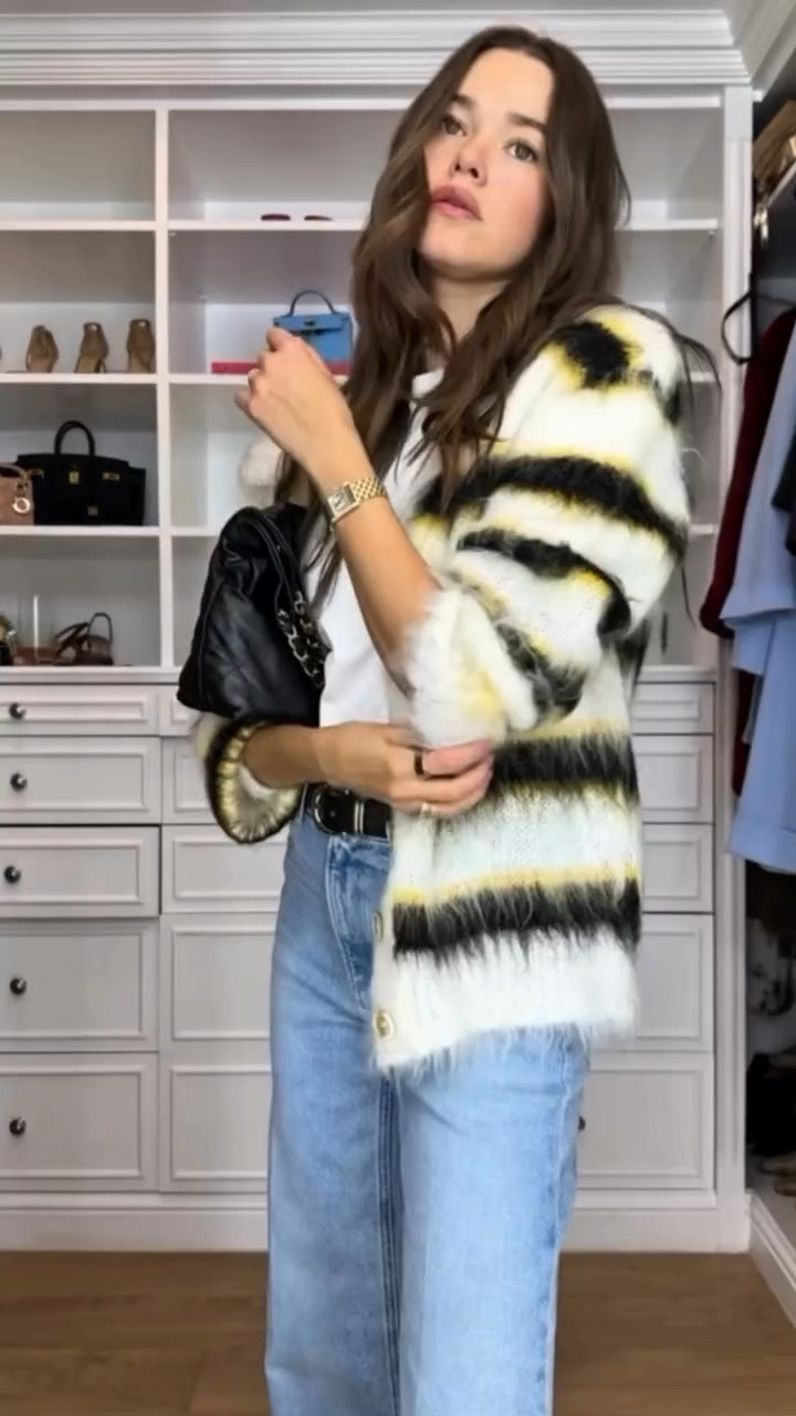 Comfy casual is the mood ✌🏻

#LTKStyleTip #LTKWatchNow