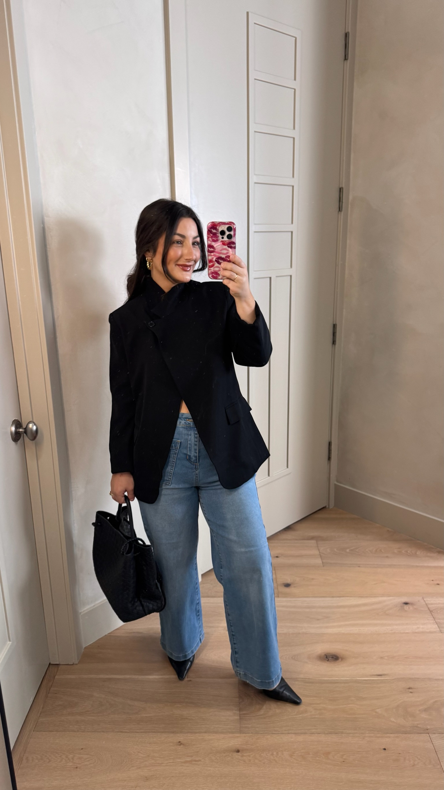 Chic blazer for work or events! Blazer size small, Jeans size 6 (5'0" 140lbs) Petite friendly

#LTKootd #LTKPetite #LTKWorkwear