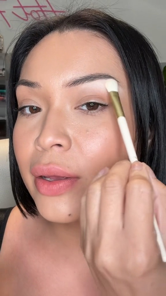 Snatch your face by baking your brow bone!! 

#LTKbeauty #LTKHolidaySale #LTKSeasonal