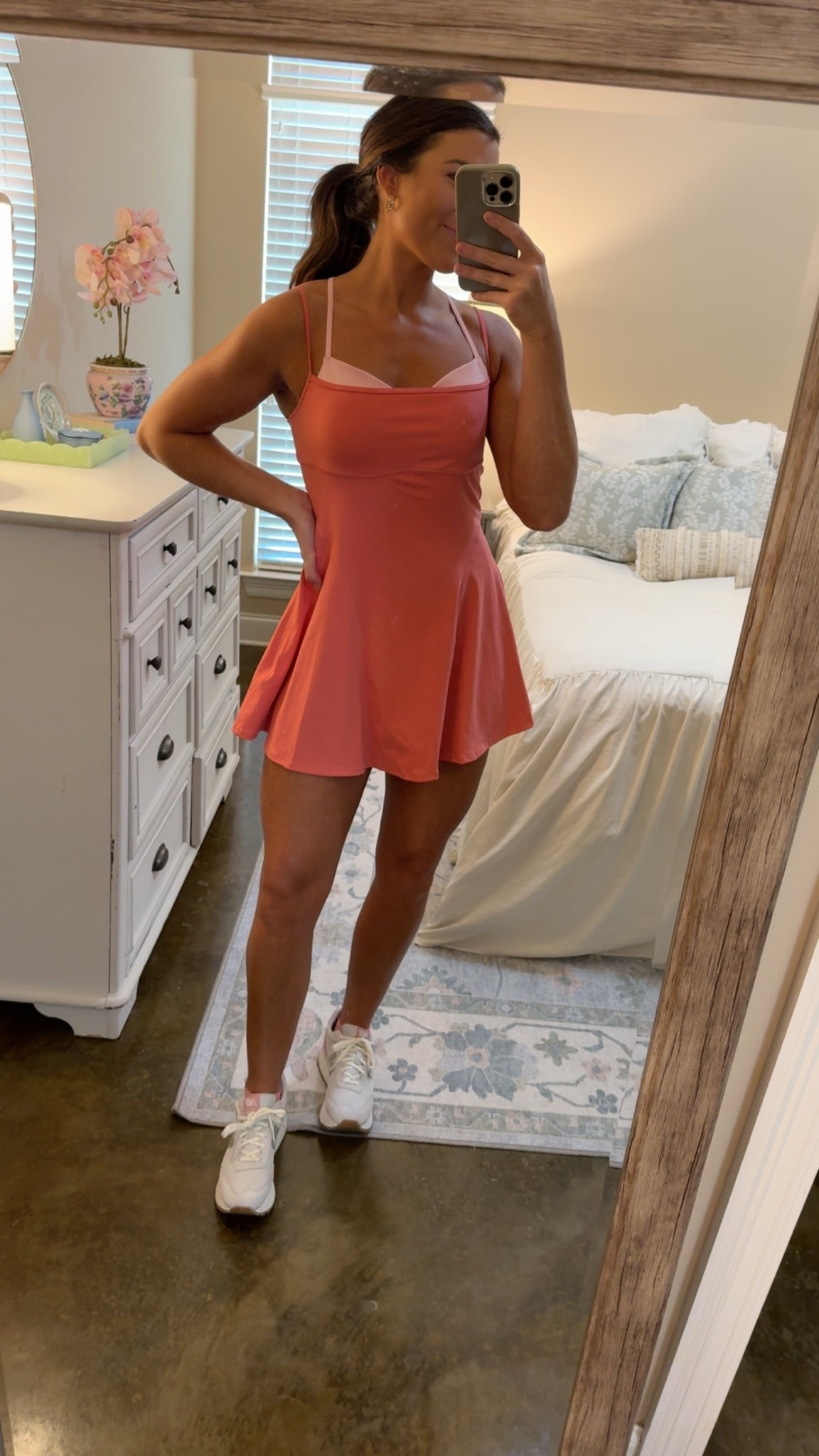 The cutest athletic dress to wear all summer! Has a built in bra, built in shorts, and adjustable straps! I’m 5’7 tall and wearing a medium! Fits true to size! Buttery soft material 🙌🏻