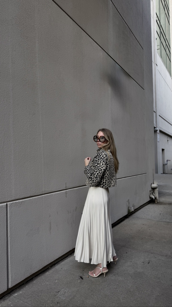 A very favorite outfit for fall! The pleated skirt is a wardrobe staple and can’t go wrong with a spotted jacket. Easy and wearable!

#LTKgrwm #LTKootd #LTKNYFW