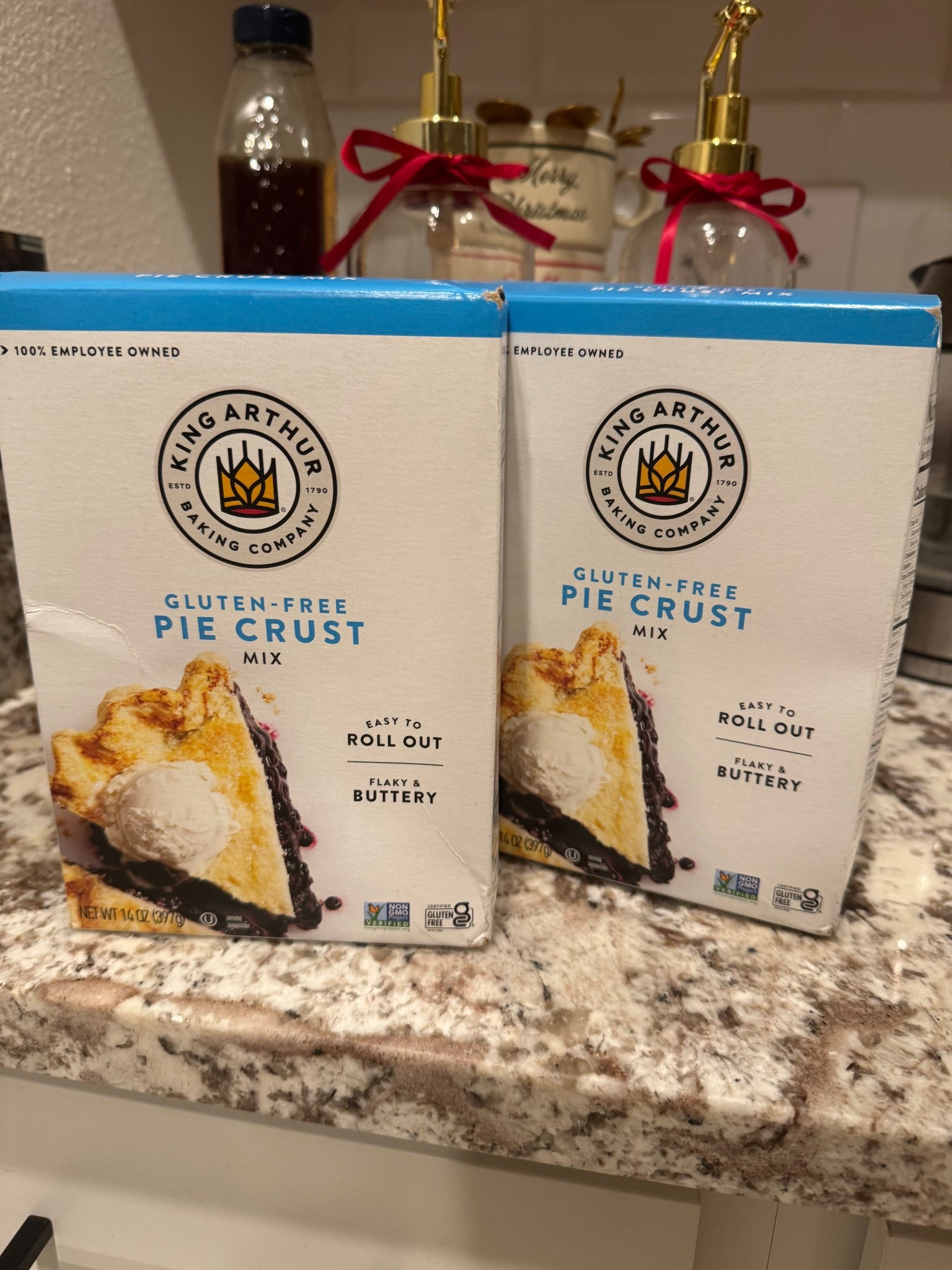Gluten free pie-crust for the holidays! 

Gluten-free bakers, this one is a must! 🥧✨

King Arthur’s Gluten Free Pie Crust Mix makes the perfect flaky, buttery crust every time. Holiday baking just got way easier!

#LTKfoodie #LTKHoliday