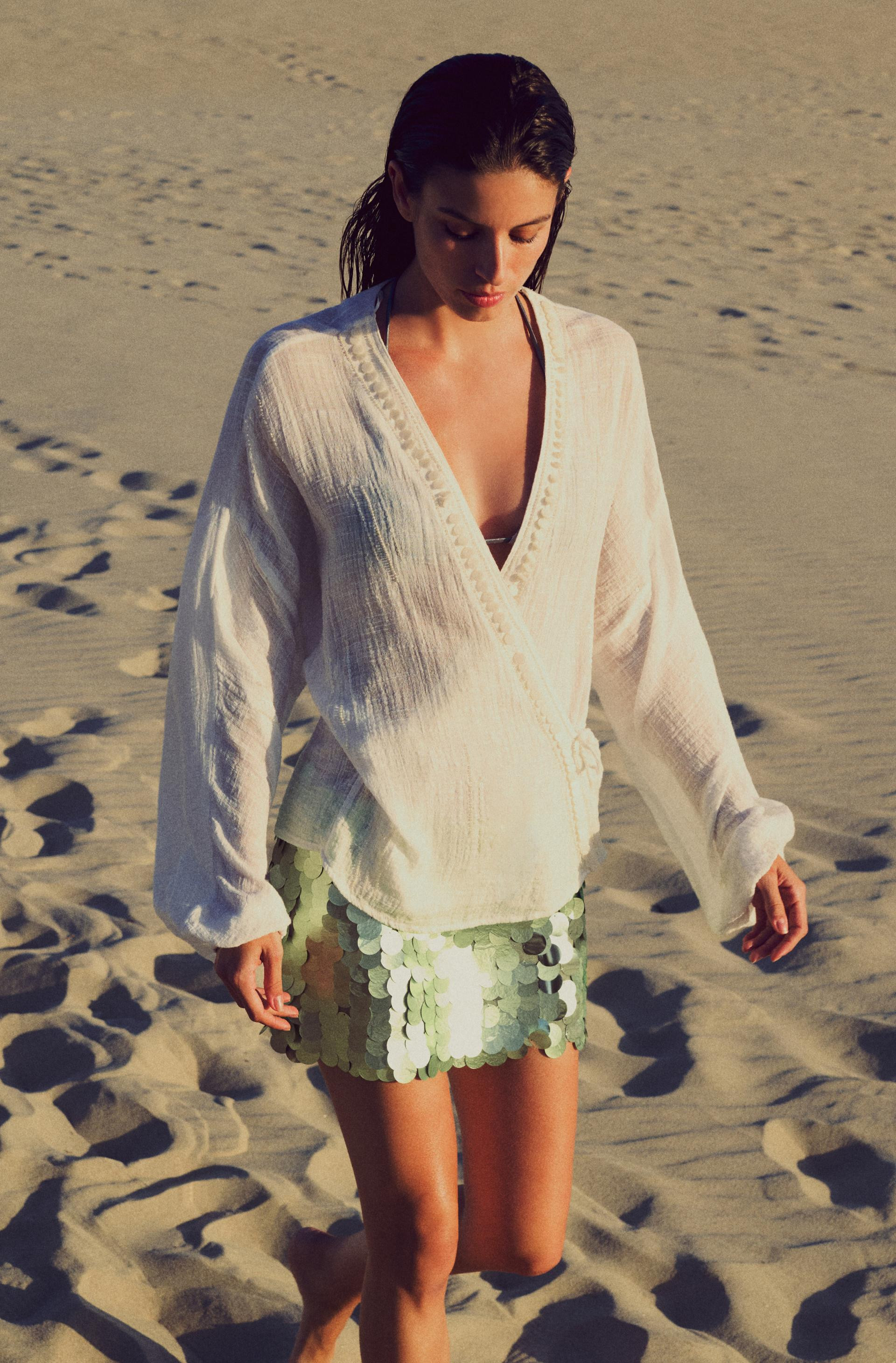 Sequin mini skirt | Pull&Bear United Kingdom | PULL and BEAR UK