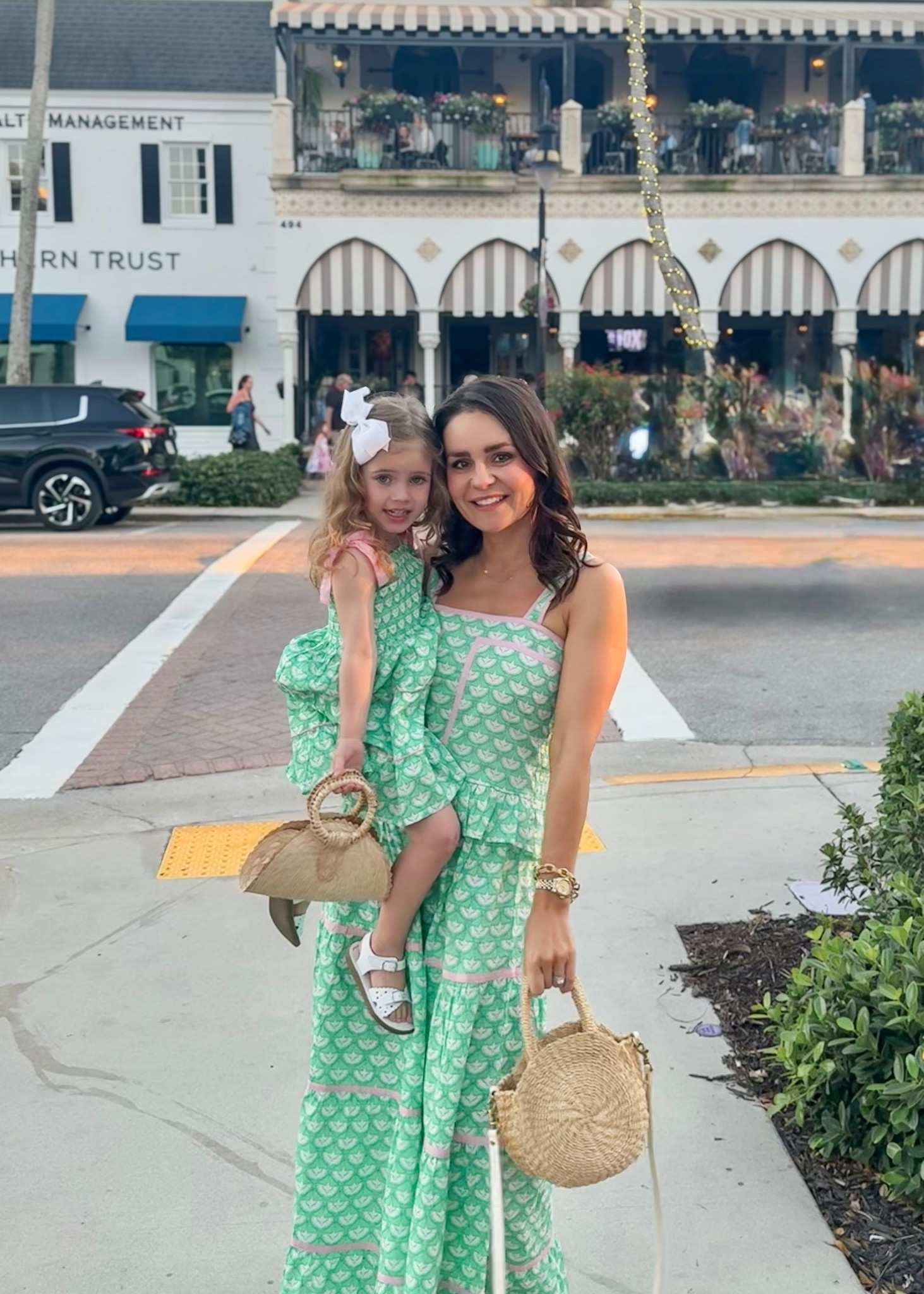 The cutest matching mommy & me sets from @shrimpandgritskids! 💚🩷

#LTKFamily #LTKKids