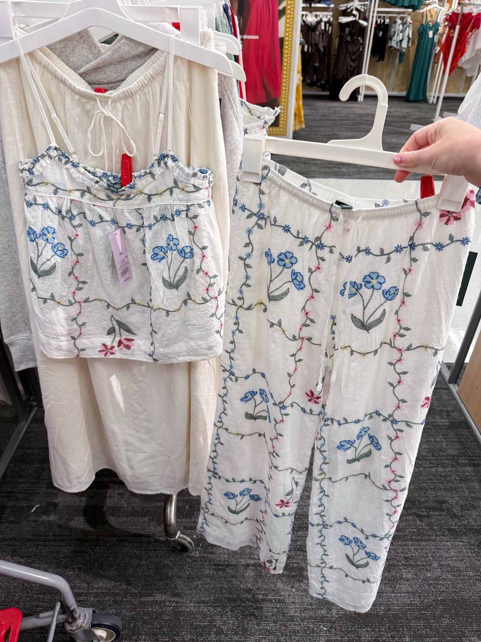 matching sets I’m loving at Target✨✨
•
•
#target #targetstyle #targetrun

#LTKootd #LTKmomlife #LTKSaleAlert