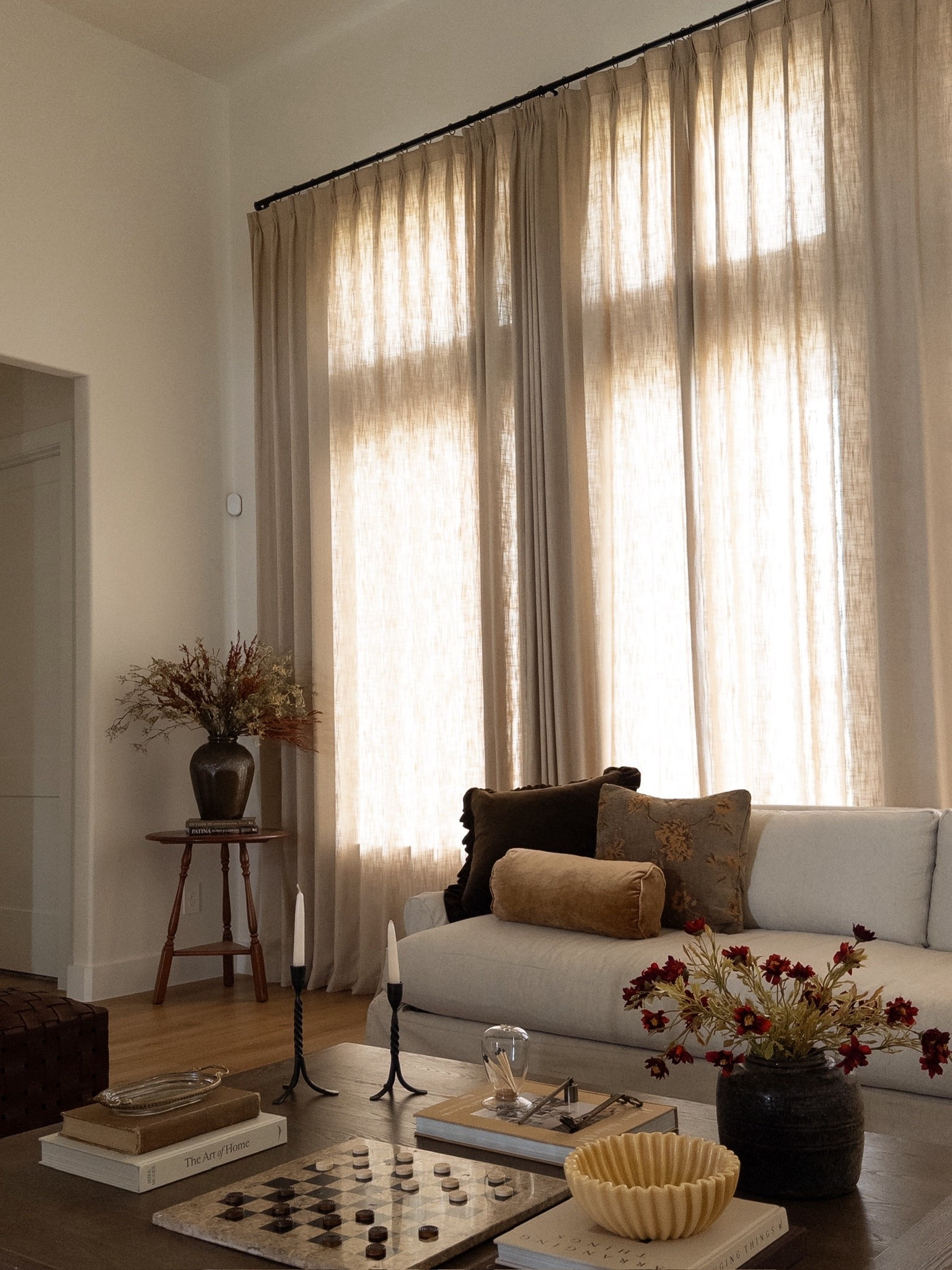 Happy Sunday! 

fall living room, living room inspo, fall living room, fall finds, fall home, seasonal home, warm fall living room 

#LTKStyleTip #LTKSeasonal #LTKHome