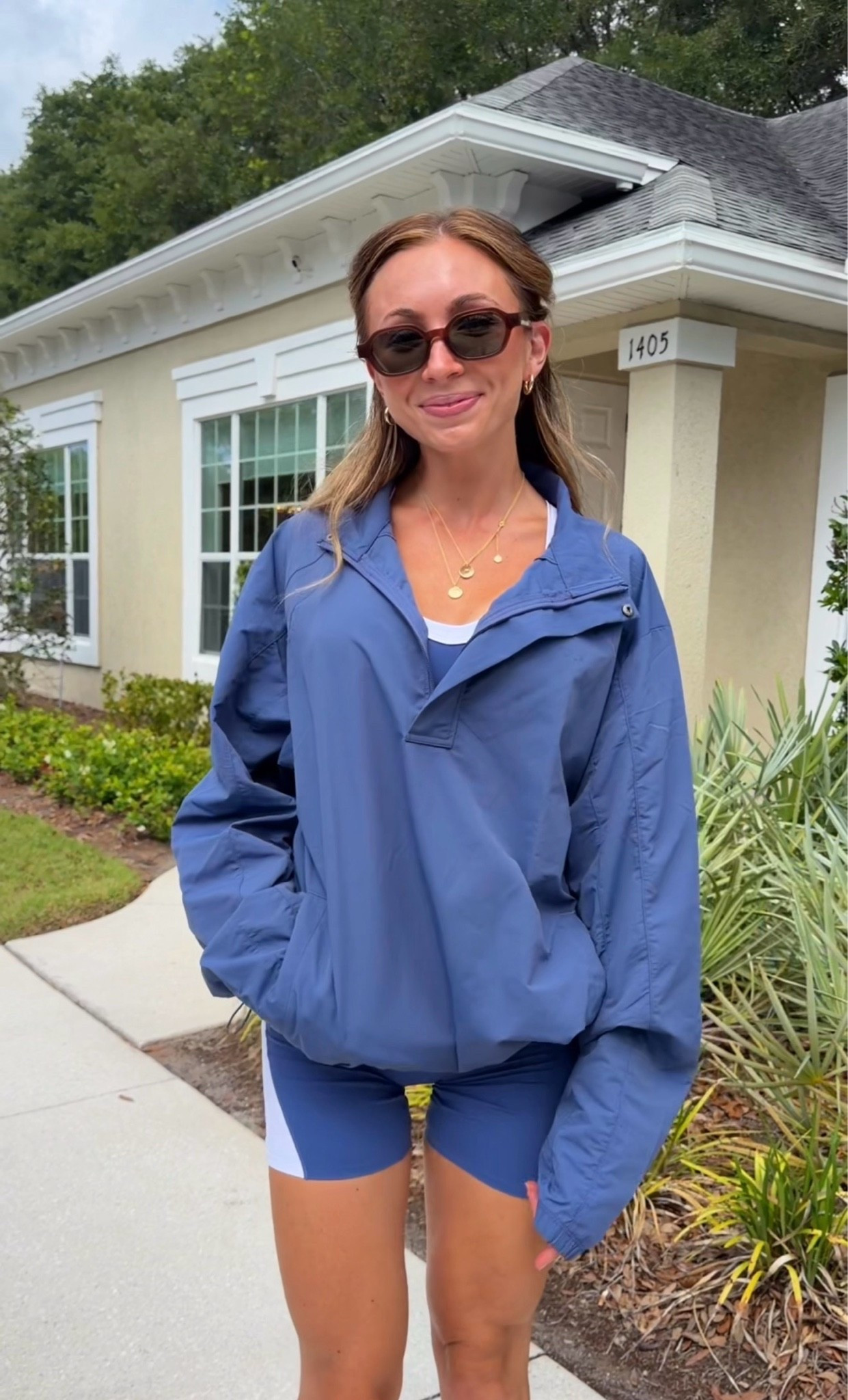 Wearing an XS in my workout set and a small in my jacket! Use TANNER25 for 25% off my necklace

#LTKdayinmylife #LTKfitnessgoals