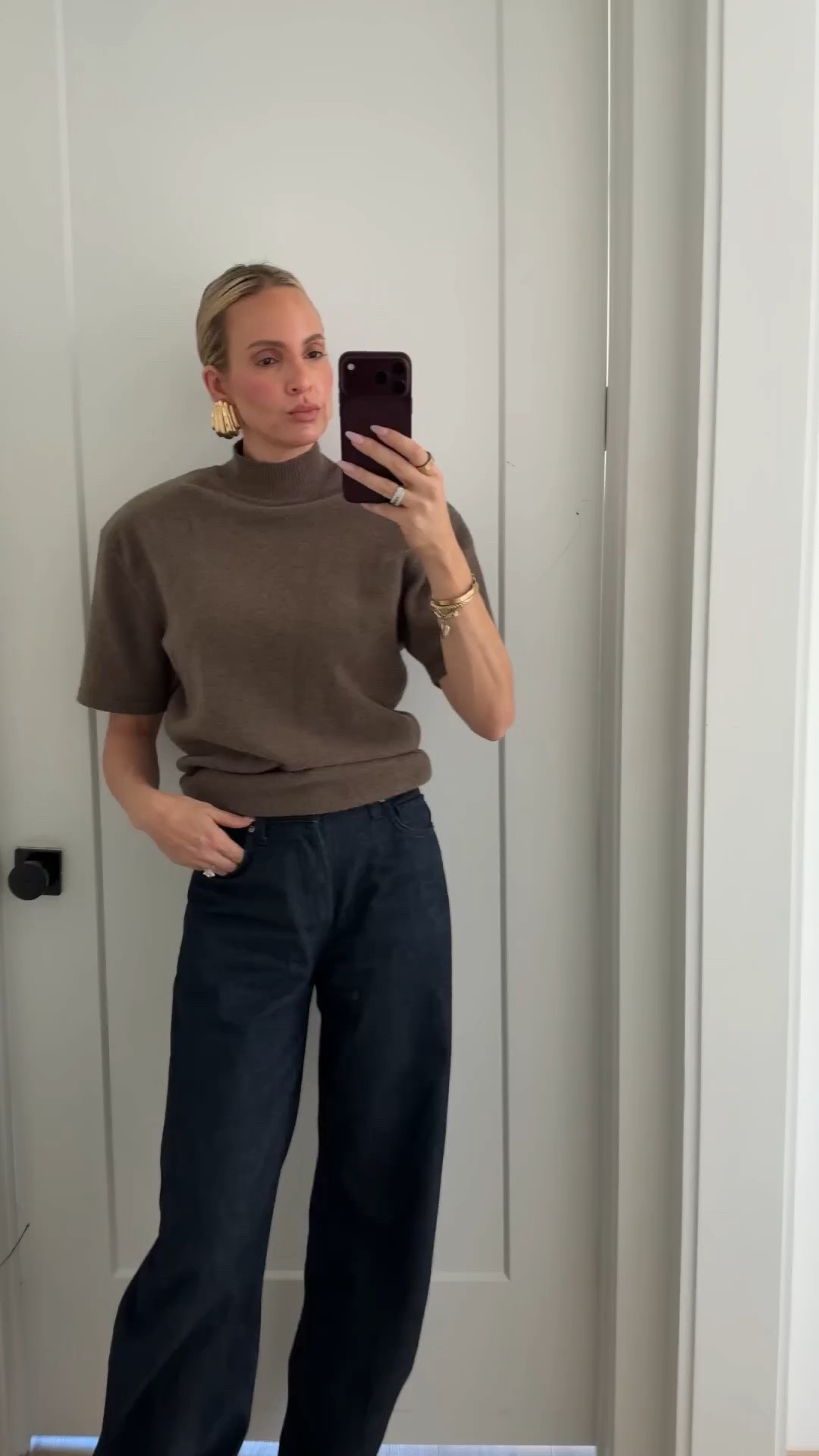 Wearing a small in the sweater. Jeans run TTS and are tall girl friendly but if you’re in between sizes, definitely size up. ￼ earrings are not super heavy, but also not air light. They are clip on earrings and they do stay on. ￼ my Gucci flats are old. I linked the latest version below. ￼