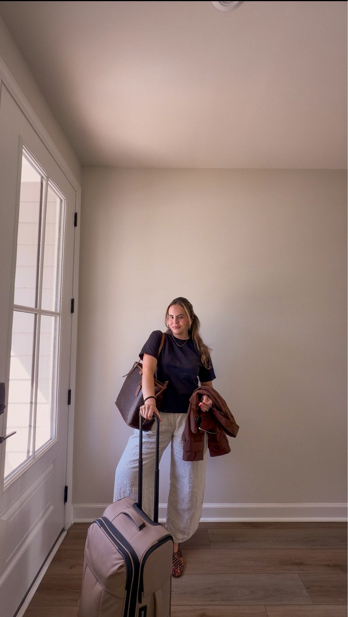 Travel ootd 🤎

#LTKootd #LTKTravel #LTKSaleAlert