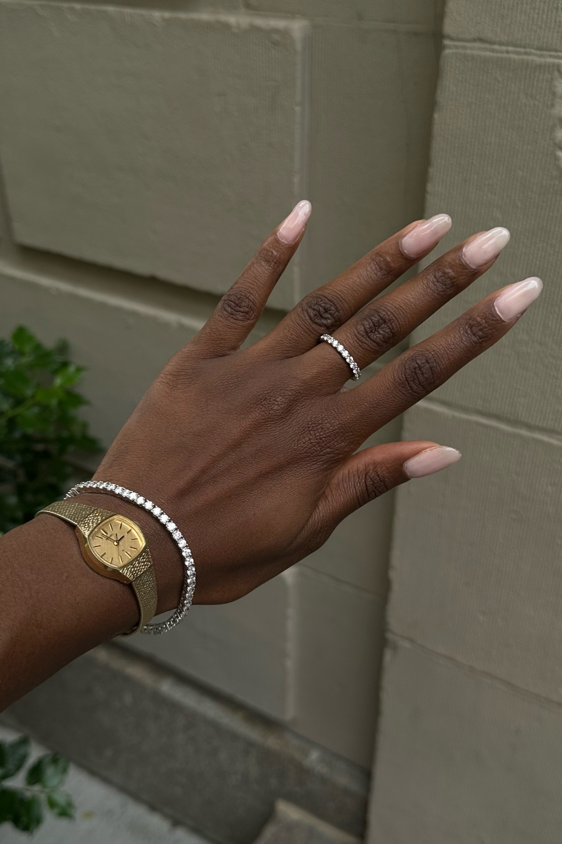Classy natural nails at home