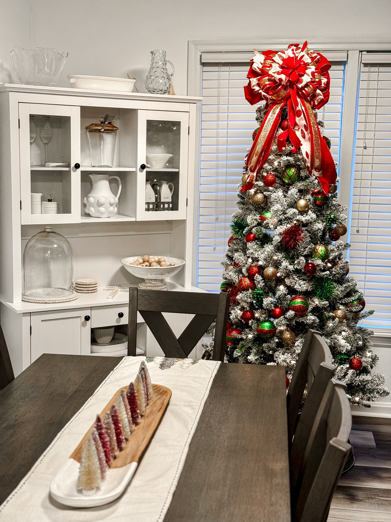 Christmas tree! #walmarttree #walmartfind #christmas #christmastree 

#LTKfindsunder100 #LTKHoliday #LTKSeasonal